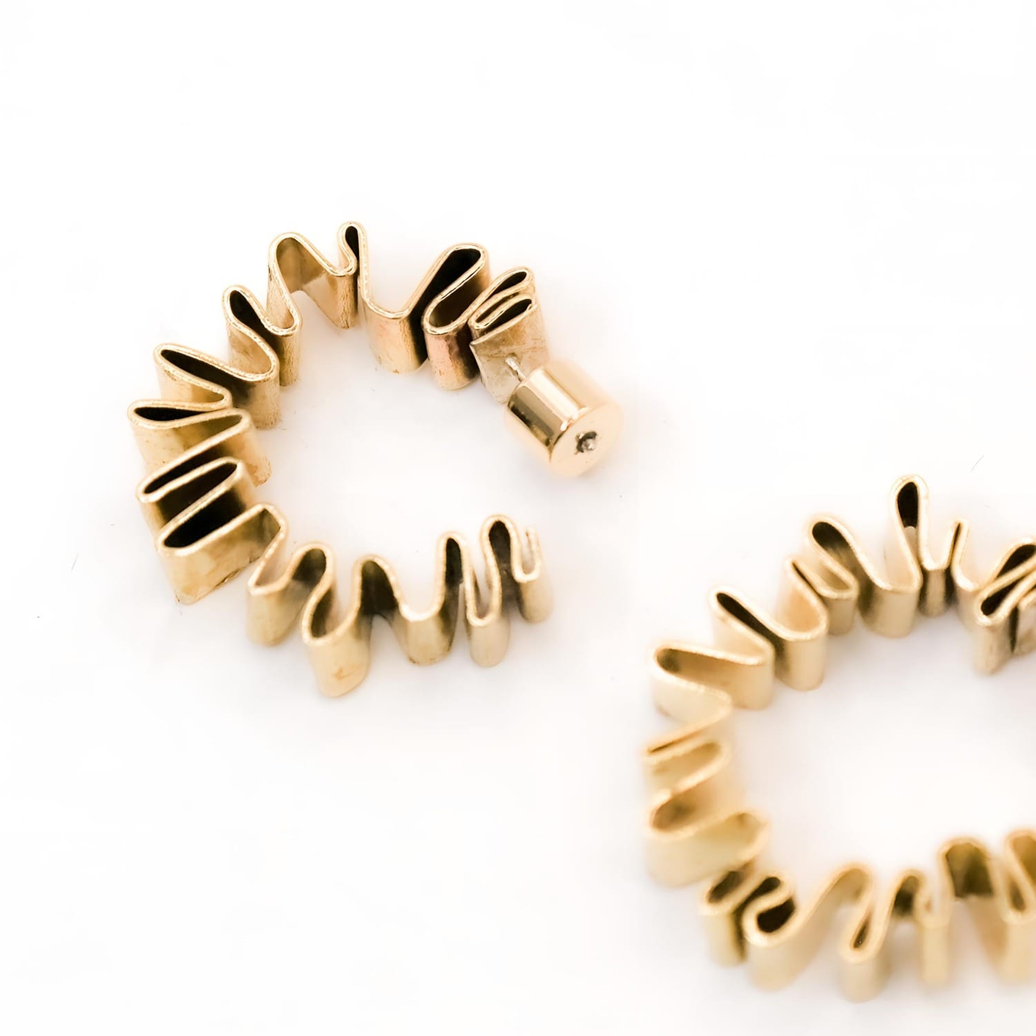 Small Crinkle Hoop In Gold Brass