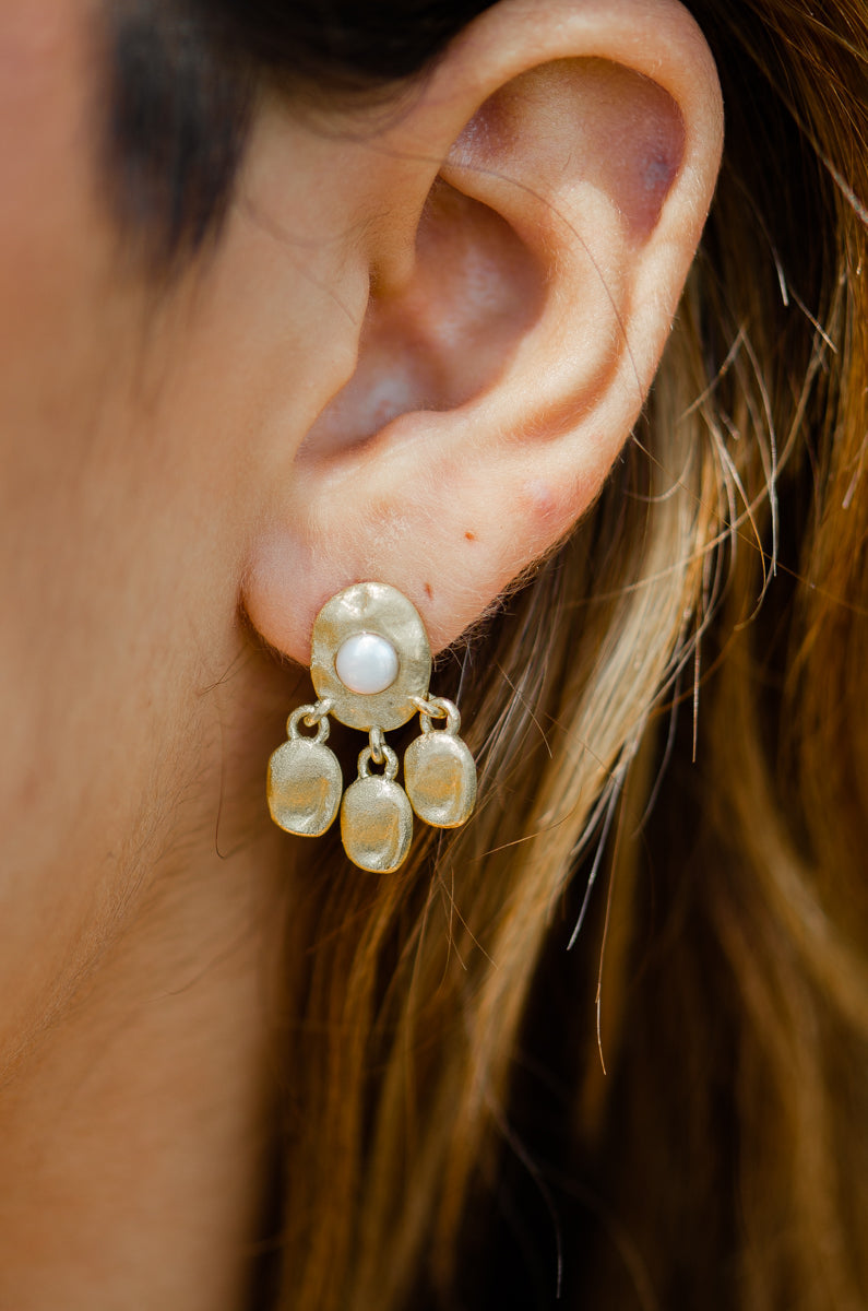 Sol Earrings In Tanzanite