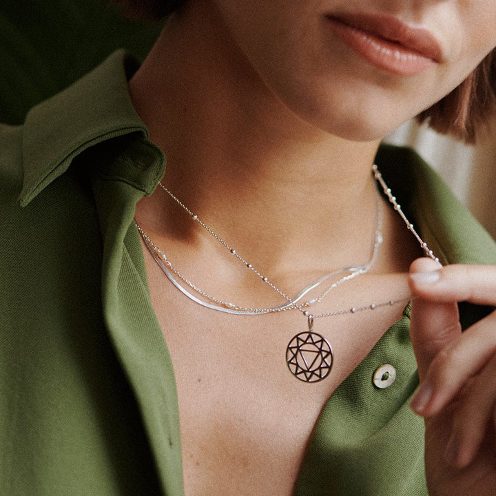 solar-plexus-chakra-necklace-925-sterling-silver-daisy-london