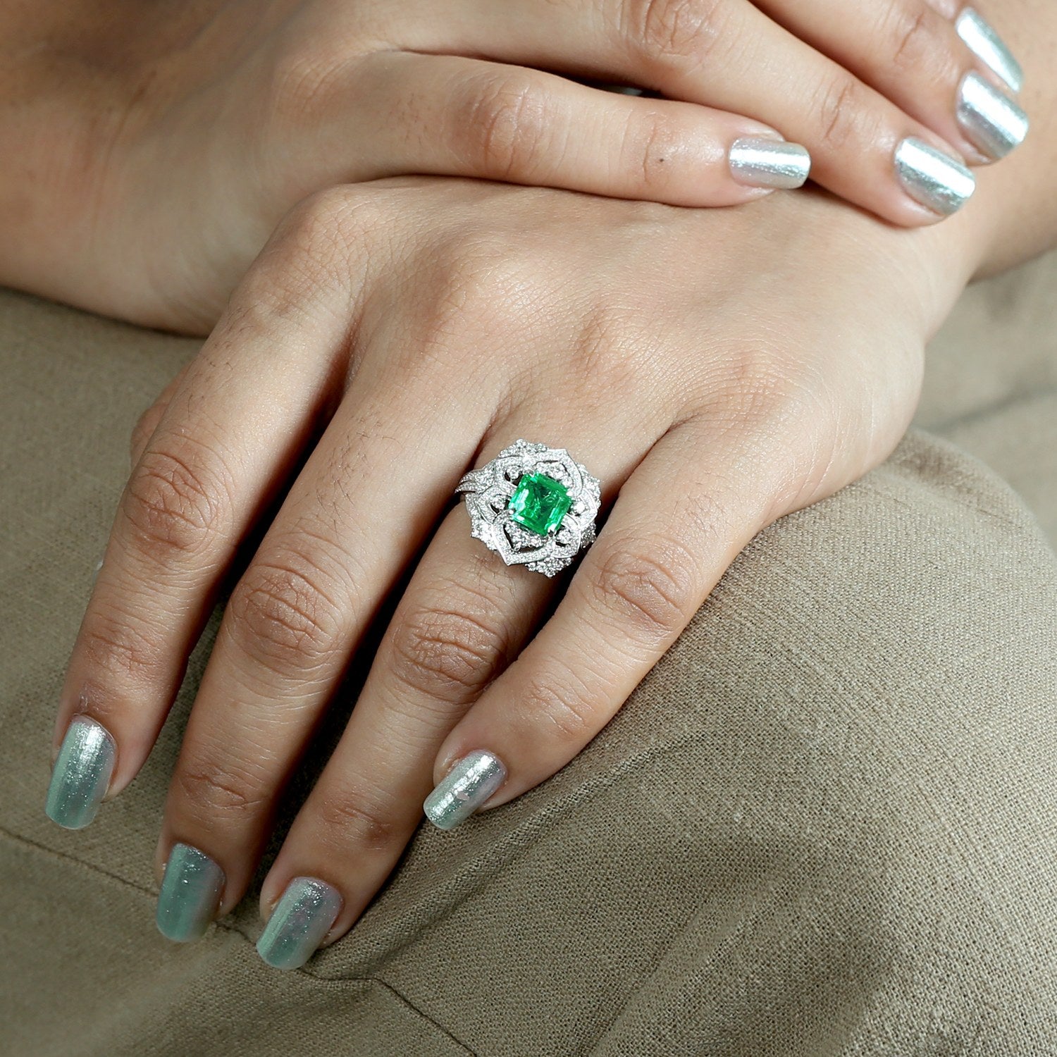 Emerald Gemstone & Diamond Cocktail Ring In 18K White Gold