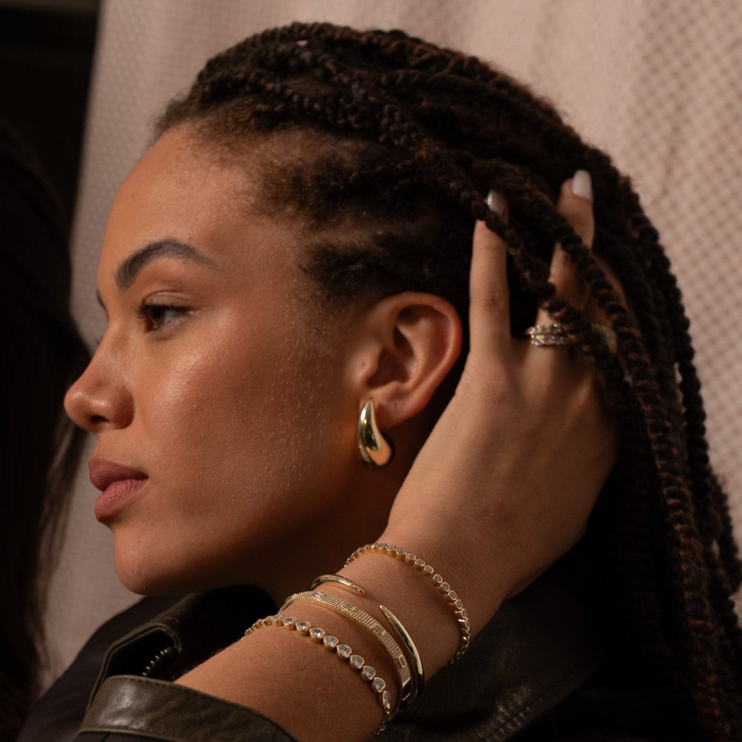 Solid Claw Cuff - Gold