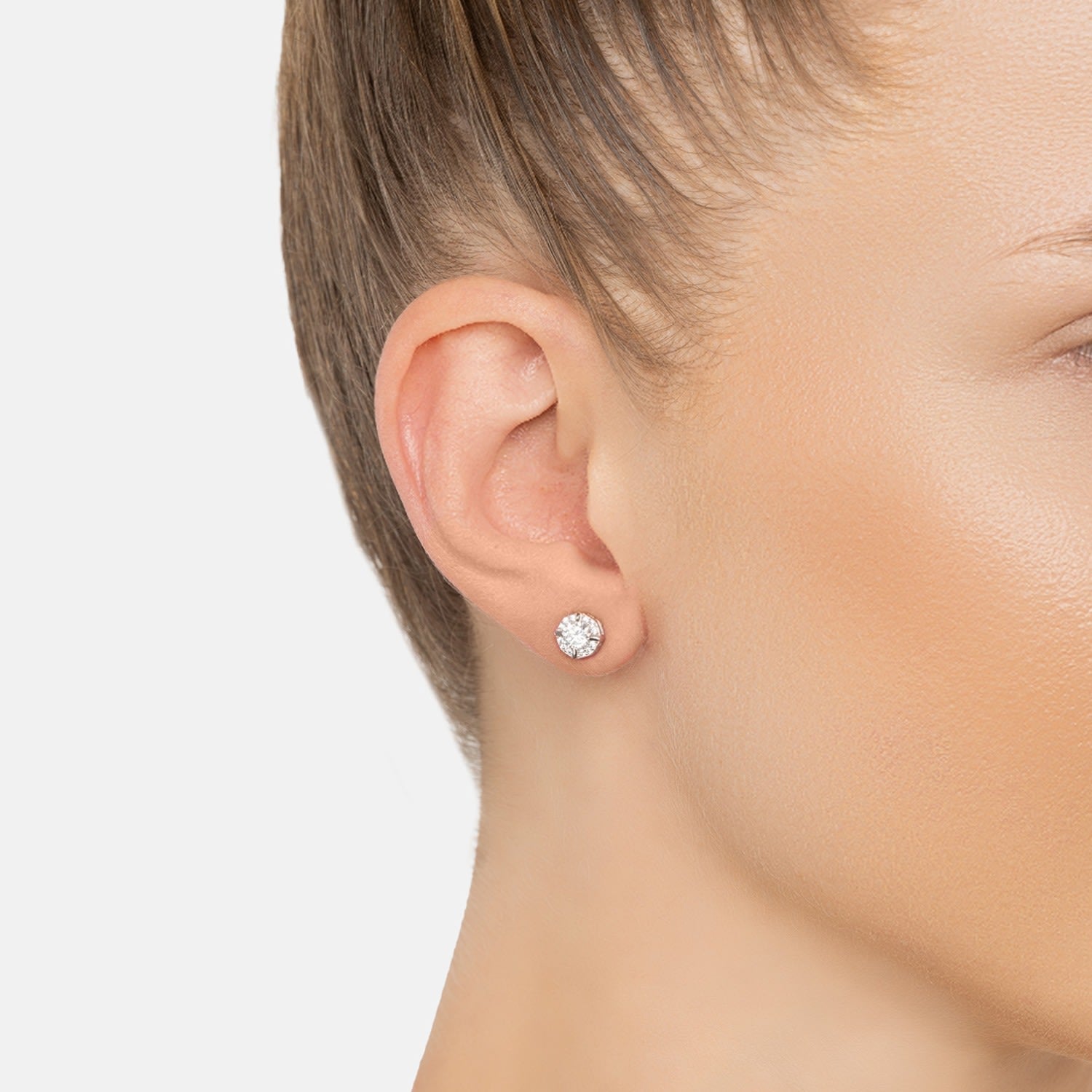 Solitaire Sparkle Stud Earrings Silver