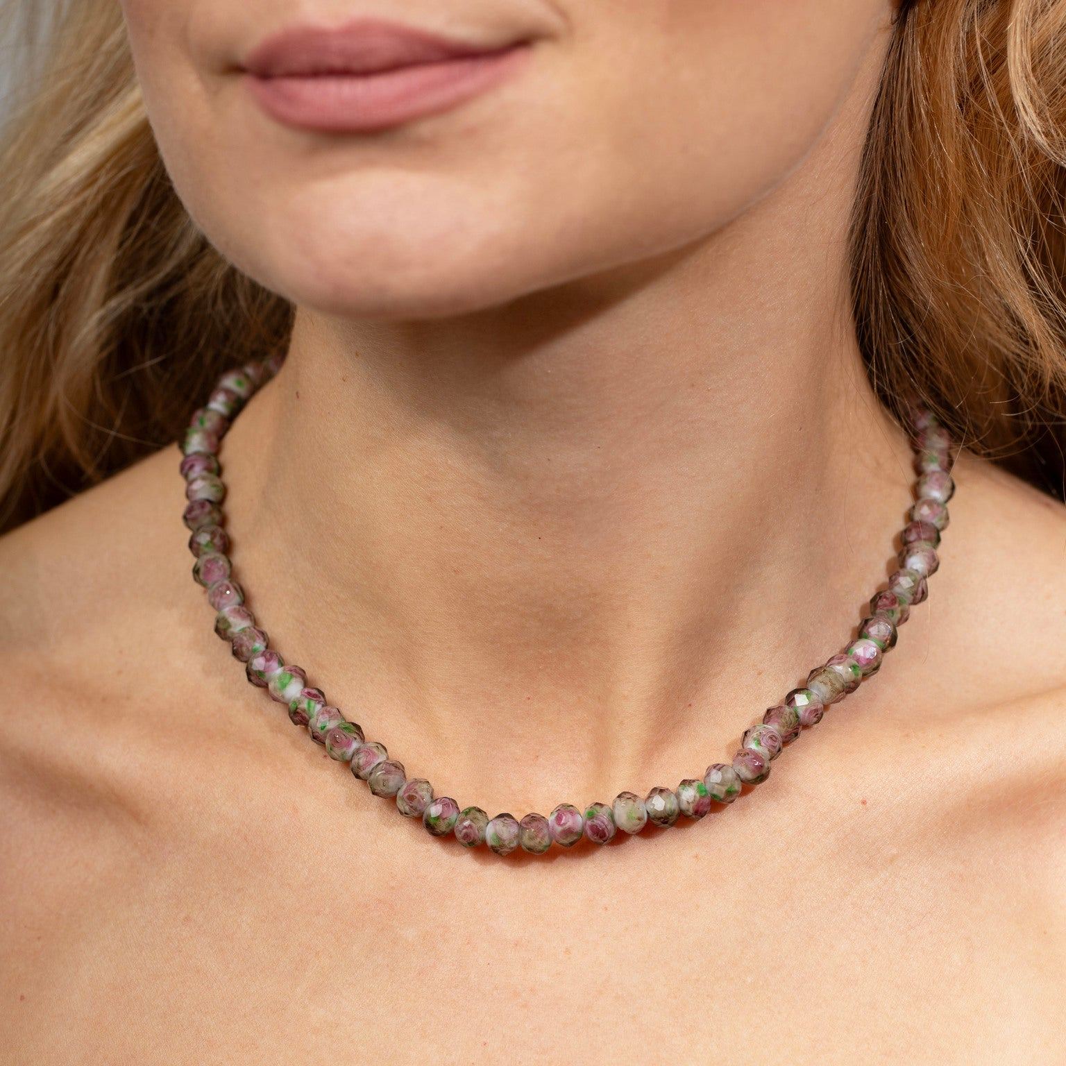 Spring Rose Glass Beaded Necklace In Silver