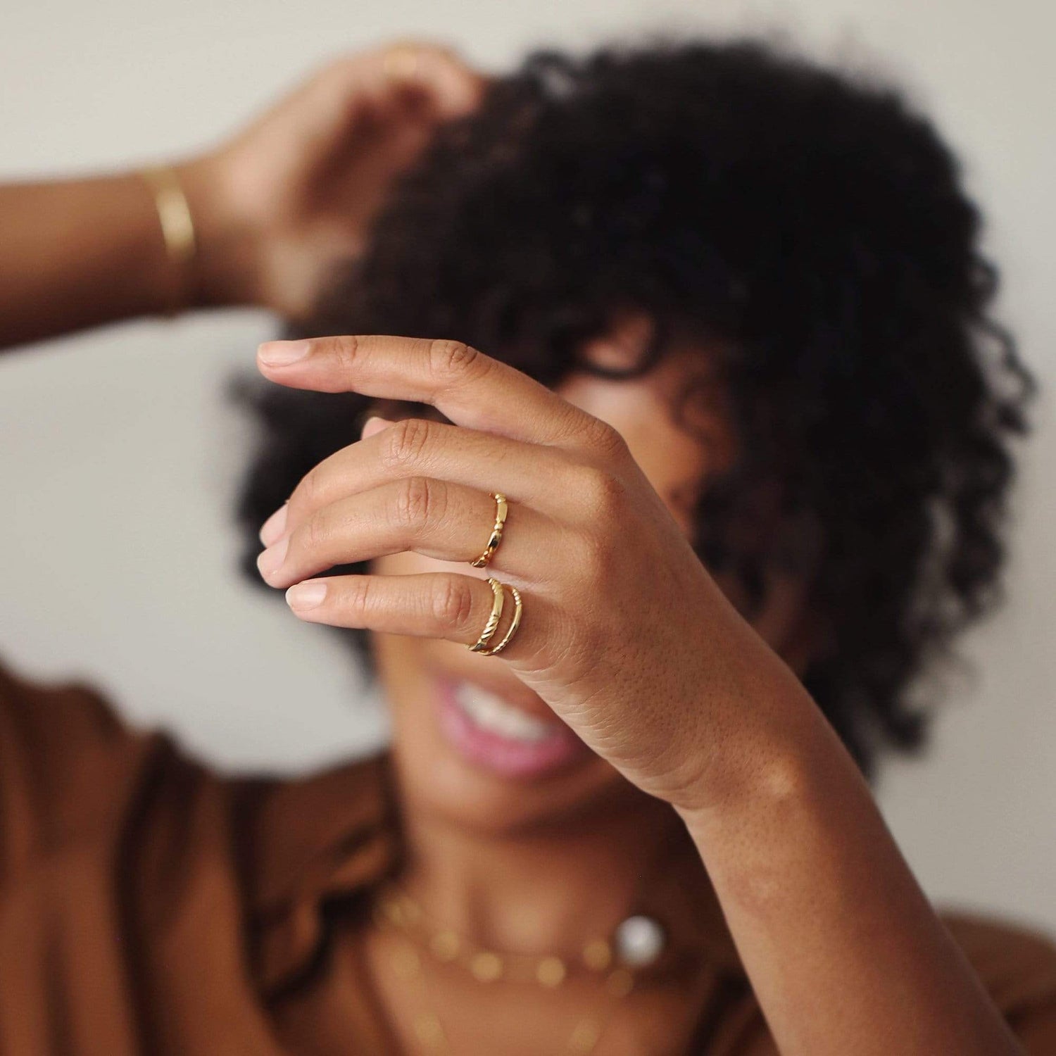 bar-and-ball-stacking-ring-18ct-gold-plated-sterling-silver-daisy-london