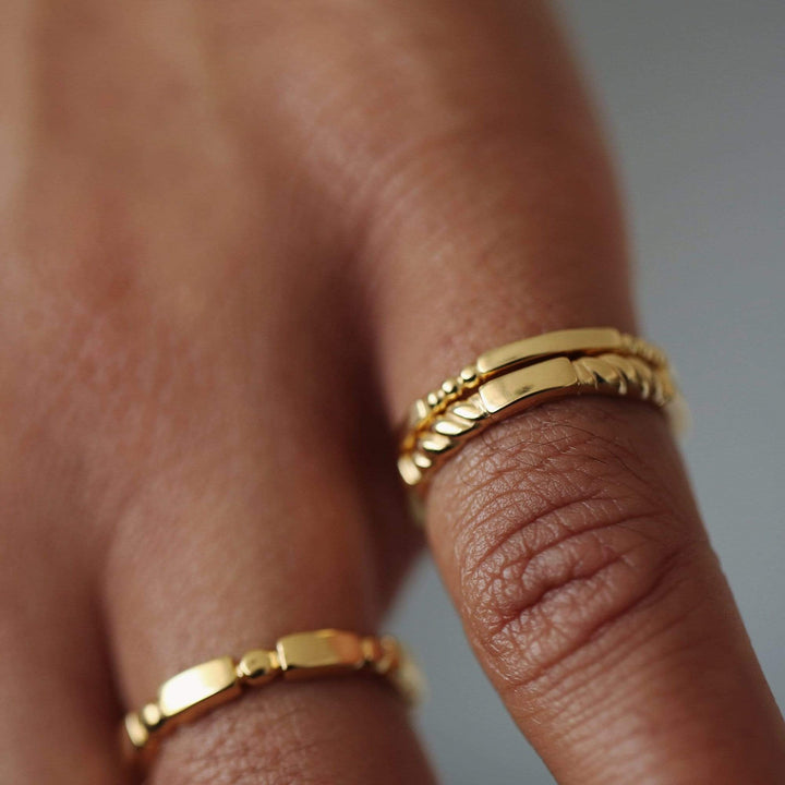 bar-and-ball-stacking-ring-18ct-gold-plated-sterling-silver-daisy-london
