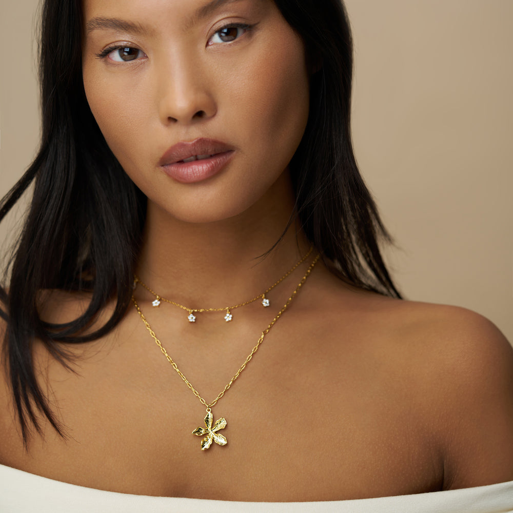 Statement Metal Flower Necklace