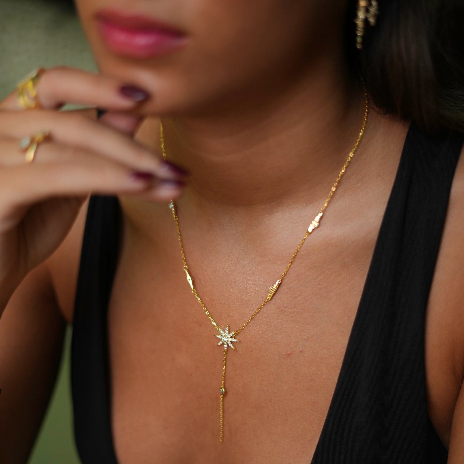 Stellar Radiance Gold & Diamond Necklace - Gold