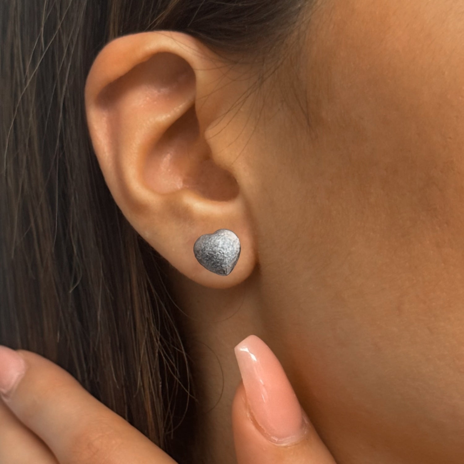 Sterling Silver Hammered Heart Earrings – Romantic Minimalism – Unaloe Jewellery For Women