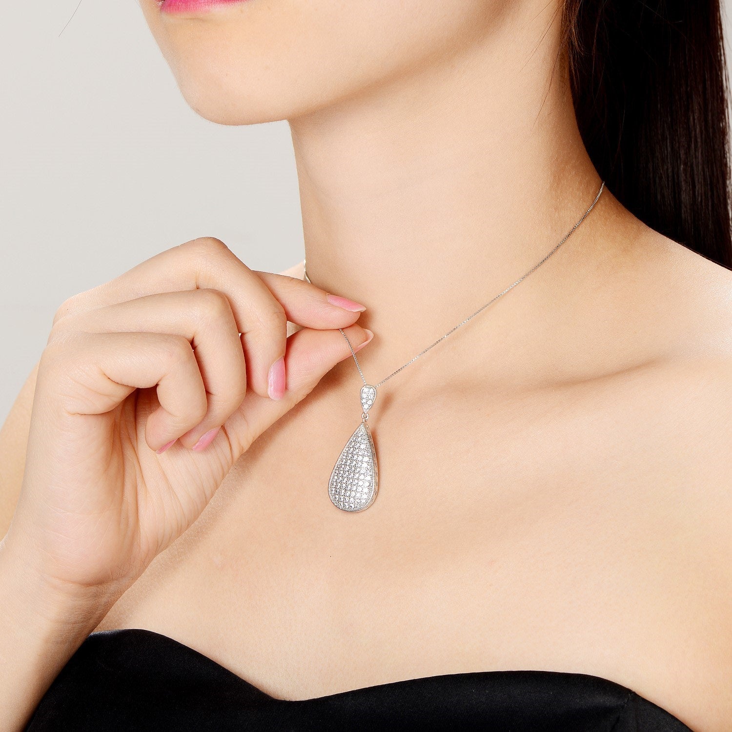 Sterling Silver White Cubic Zirconia Teardrop Design Pendant