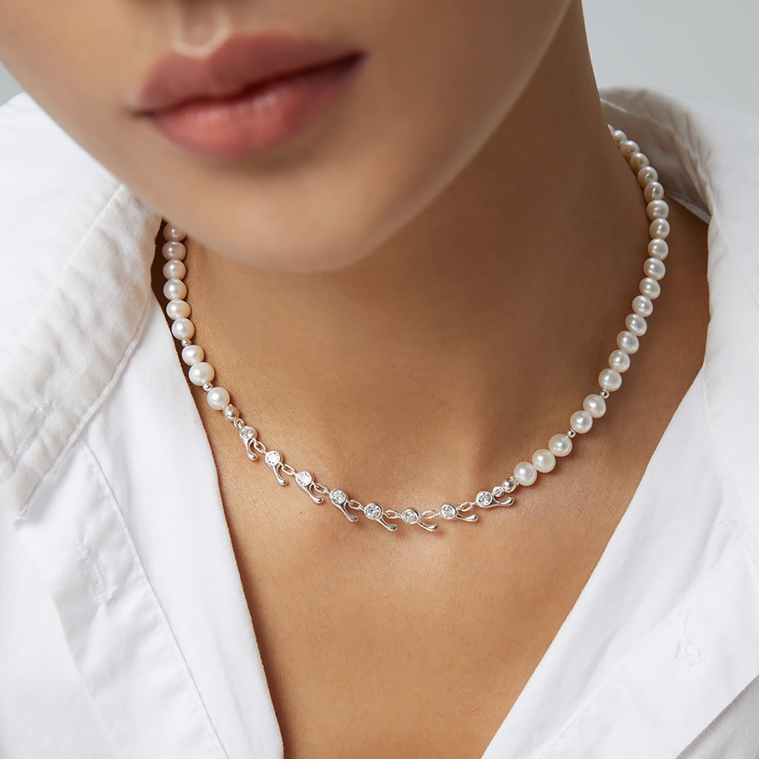 Sterling Silver With Zircon Stone And Freshwater Pearls Choker