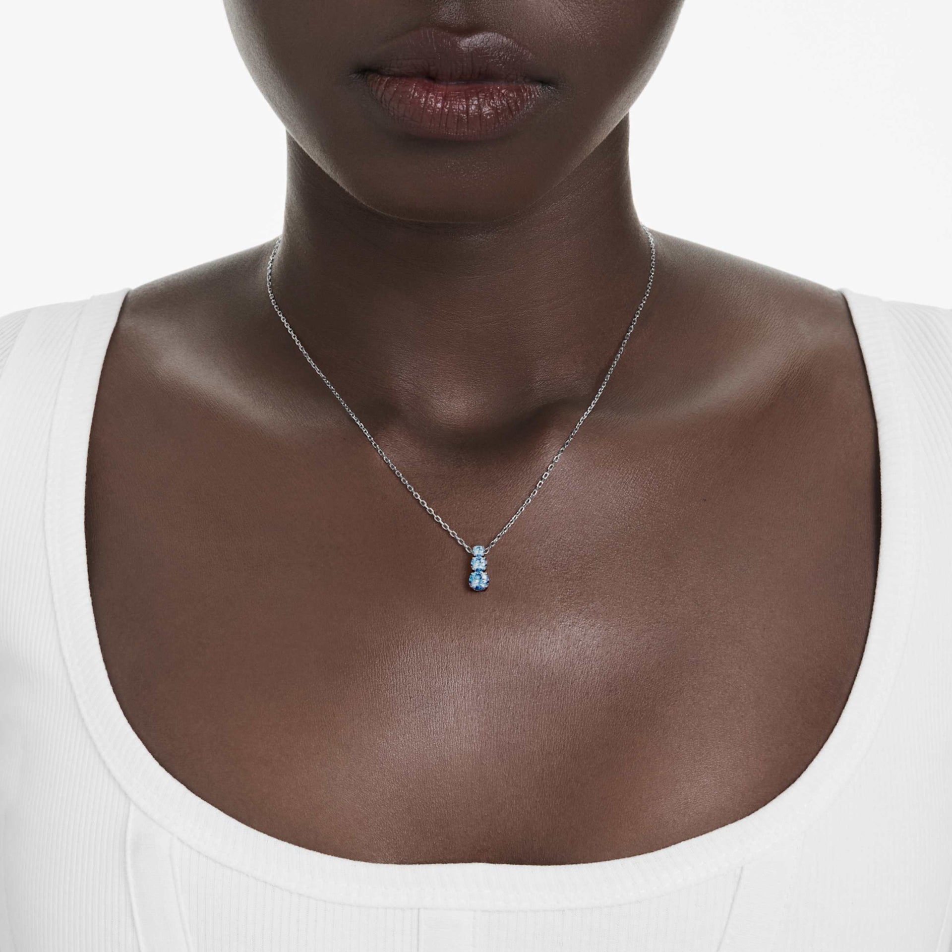 STILLA ATTRACT PENDANT ROUND CUT BLUE RHODIUM PLATED