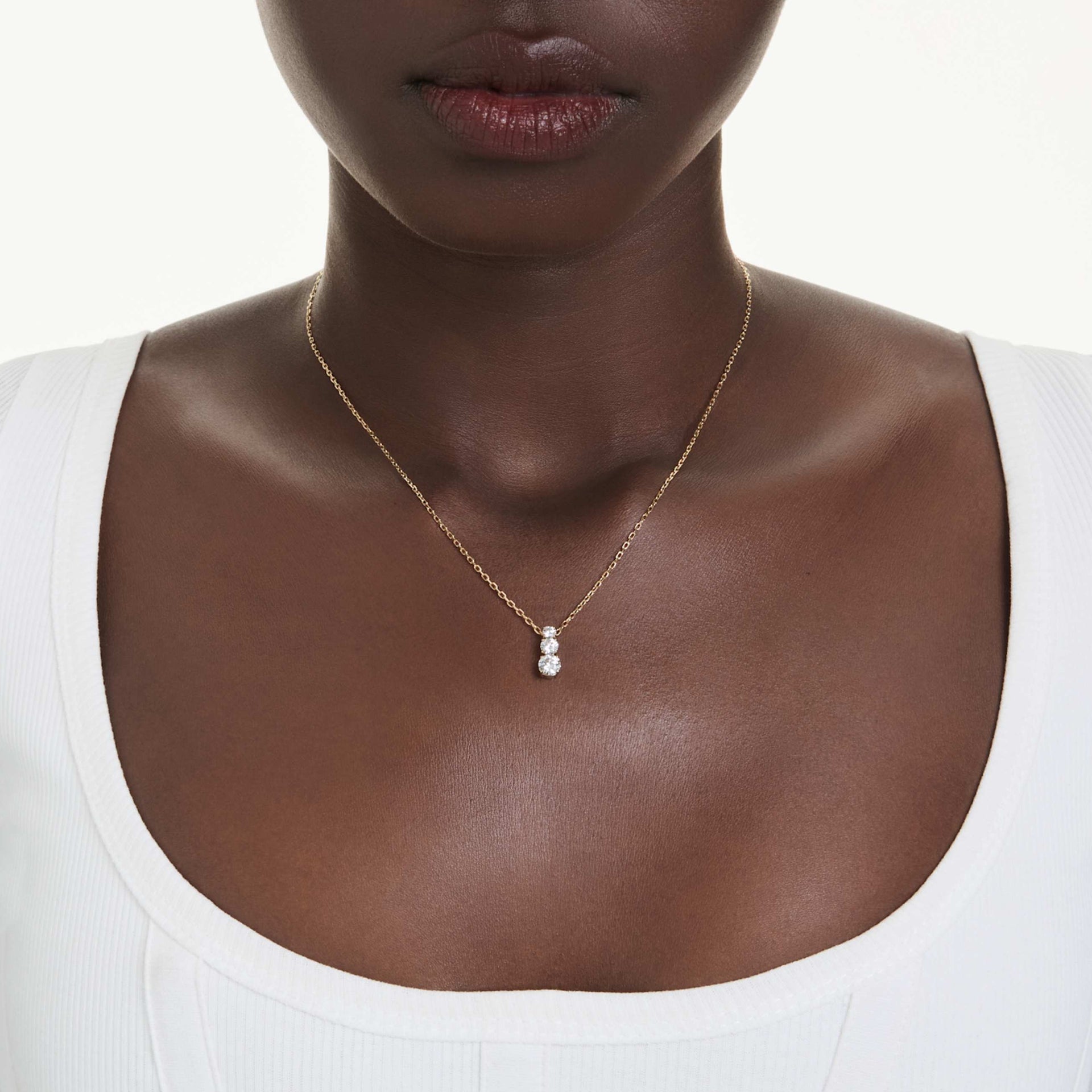 STILLA ATTRACT PENDANT ROUND CUT WHITE GOLD TONE PLATED