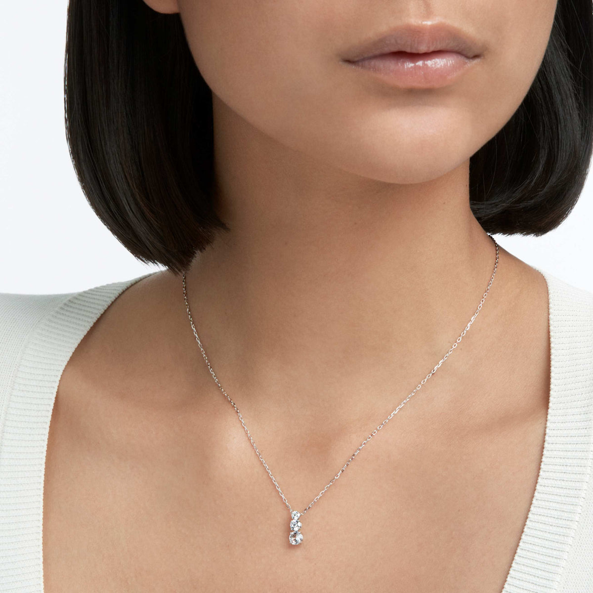 STILLA ATTRACT PENDANT ROUND CUT WHITE RHODIUM PLATED