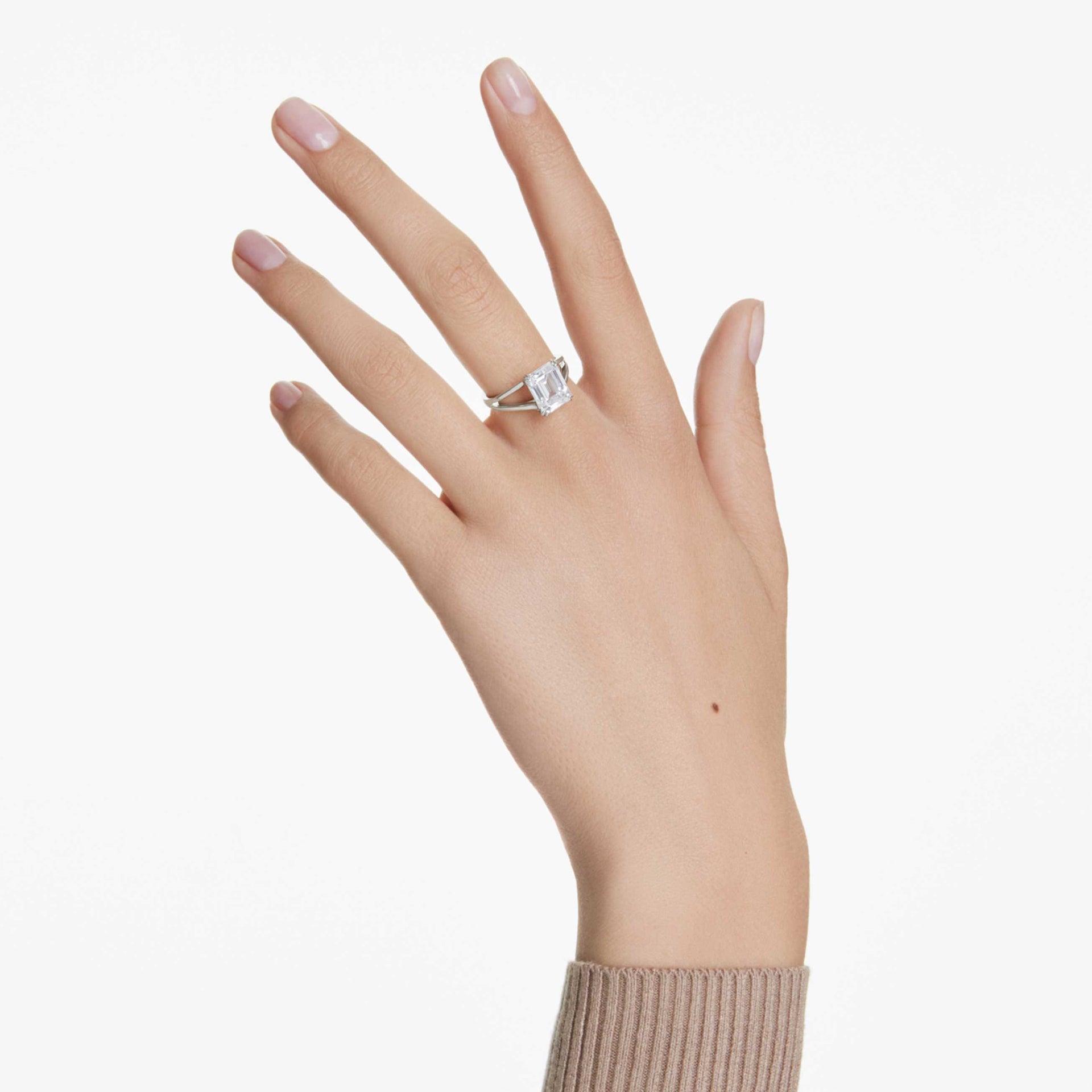 STILLA RING OCTAGON CUT WHITE SILVER TONE FINISH