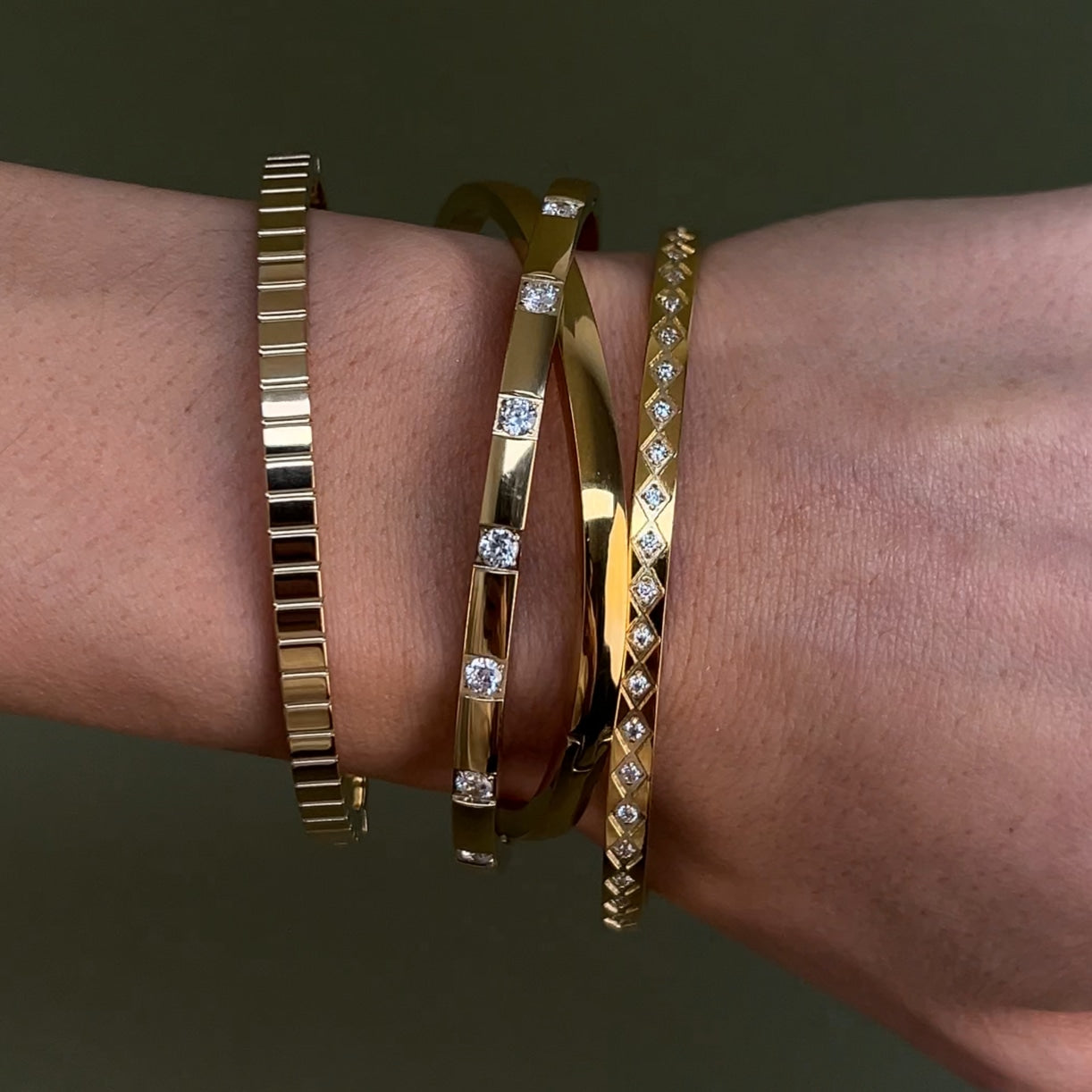 Waterproof Stone Bangle Set