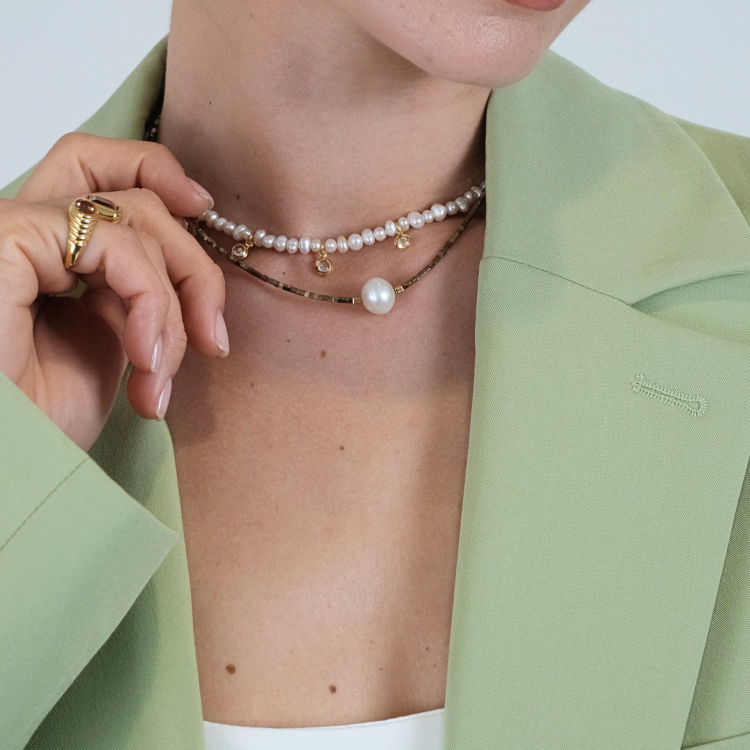 Stone Sand Pearl Necklace