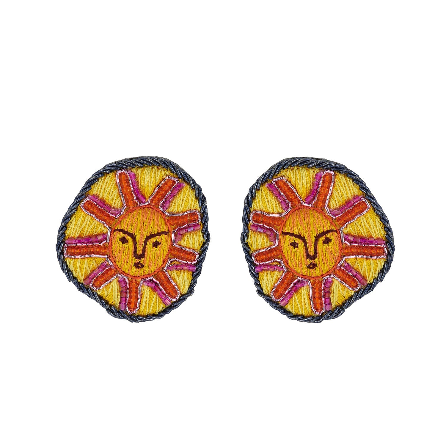 Sonrisa Studs