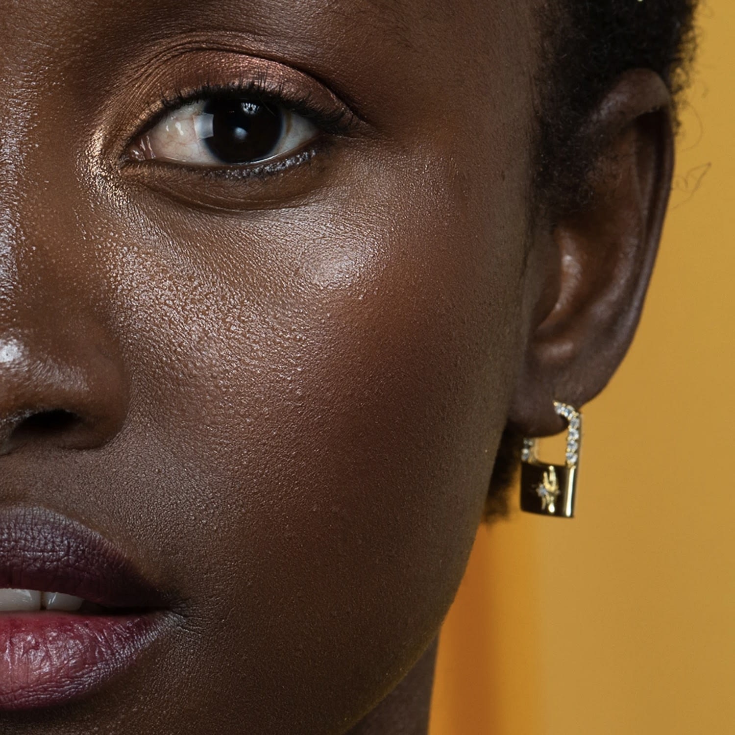 White Goldplated Bianca Earrings