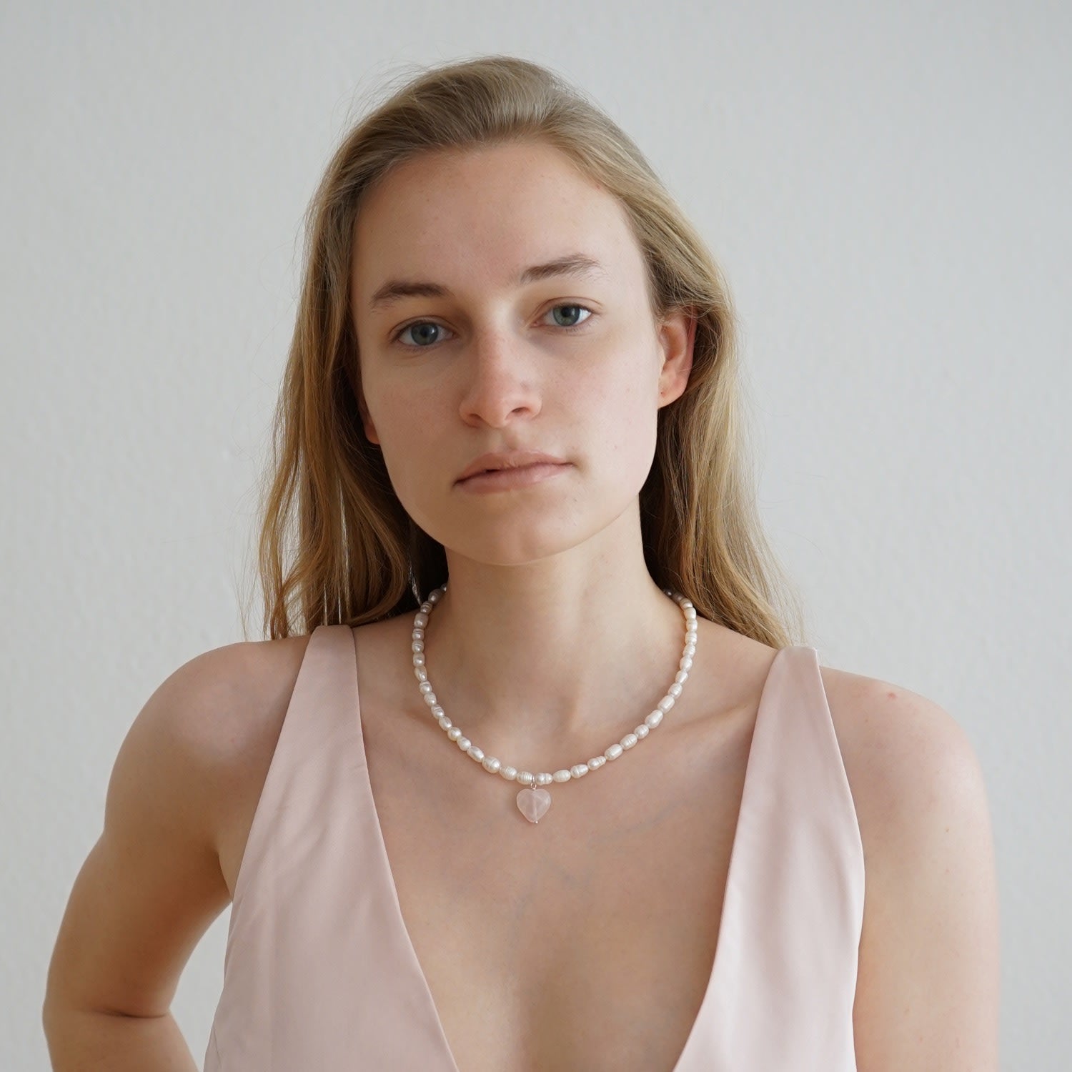 Rosequartz Heart Pendant Pearl Necklace Lauren