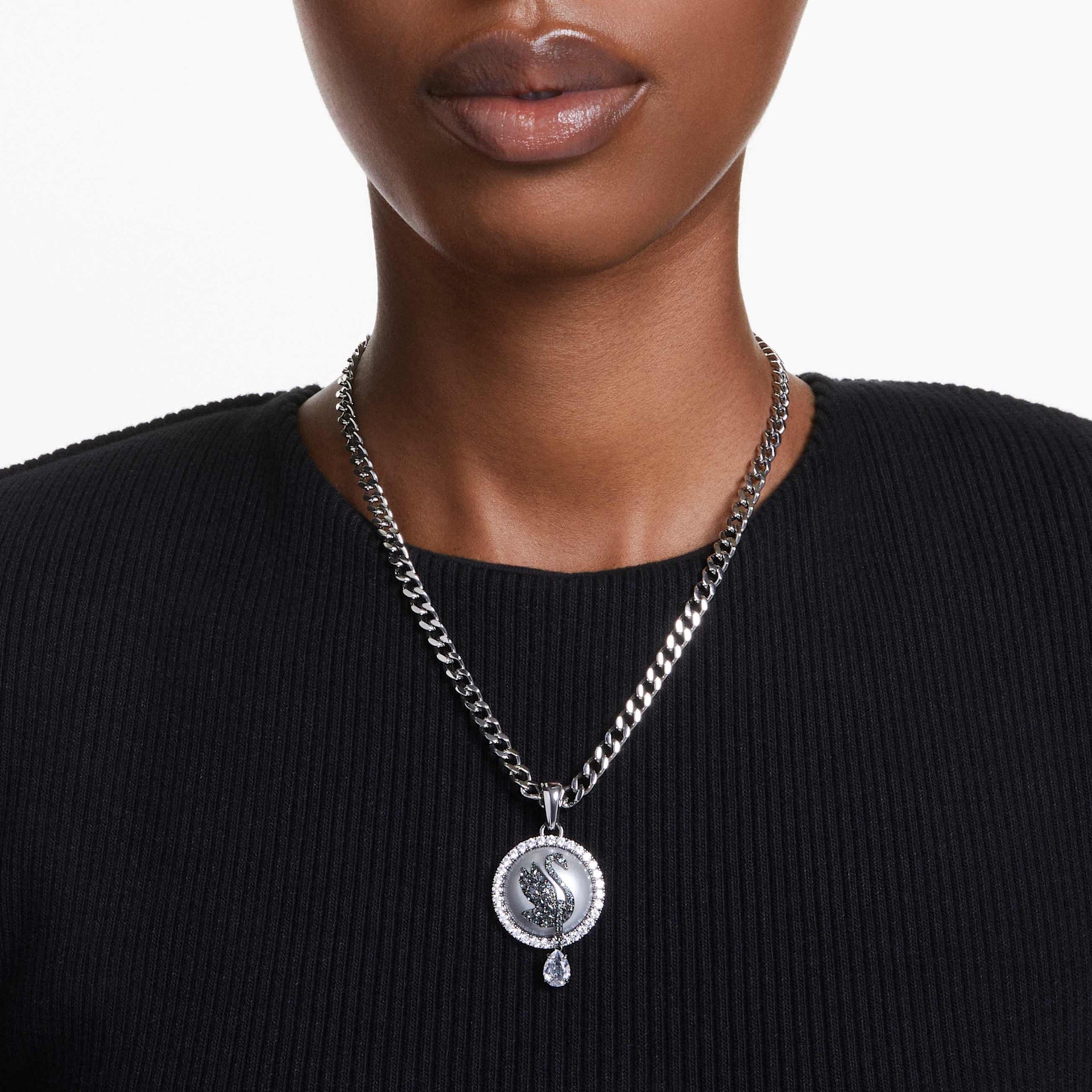 SWAN PENDANT CRYSTAL PEARL SWAN GRAY RHODIUM PLATED