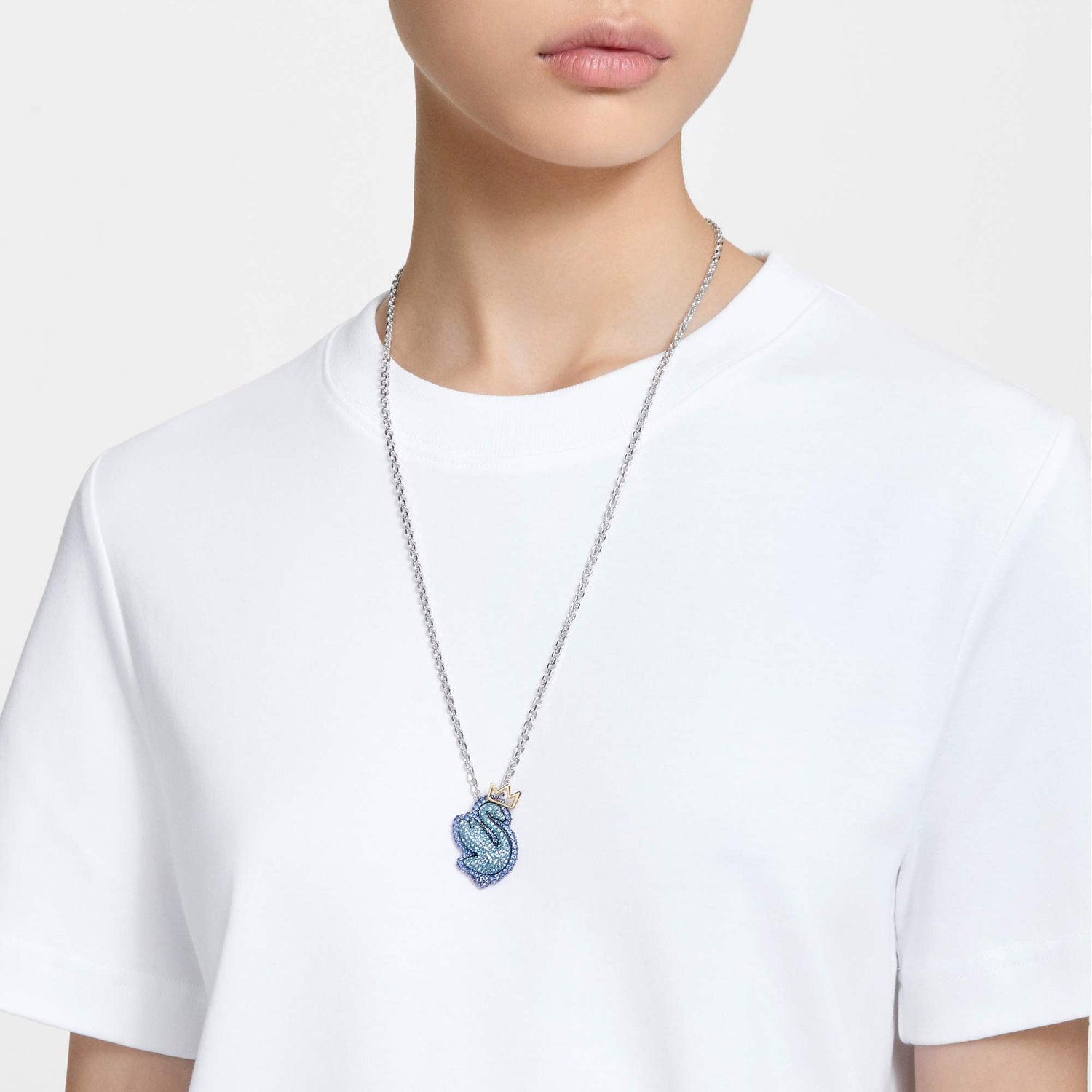 swan-pendant-swarovski