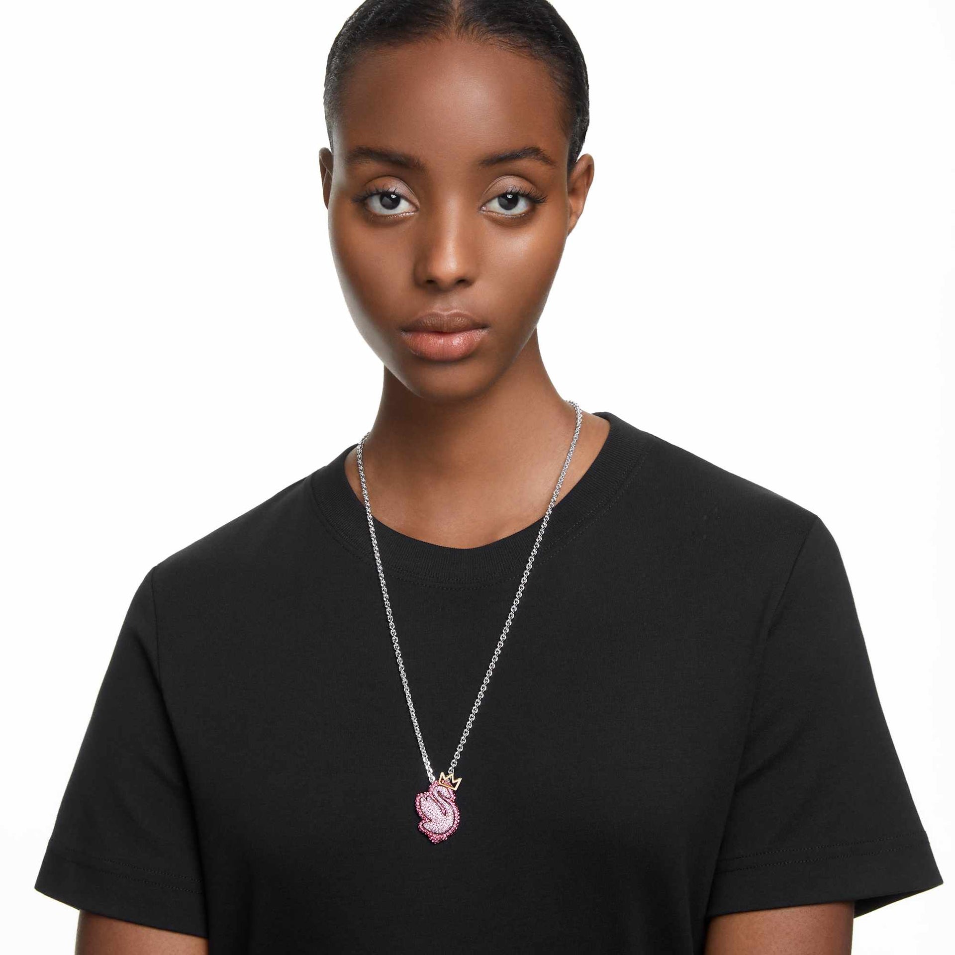 swan-pendant-swarovski