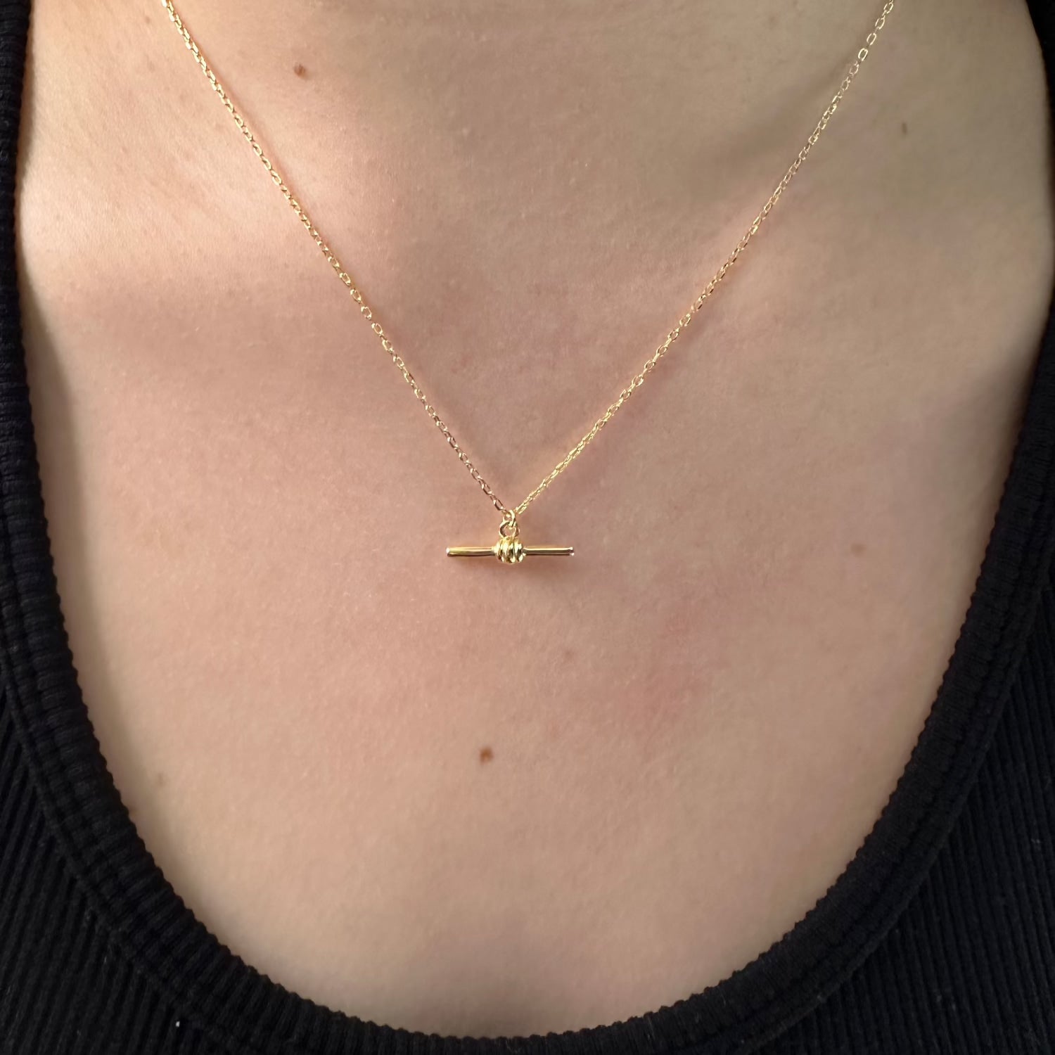 T-Bar Pendant Necklace - Gold