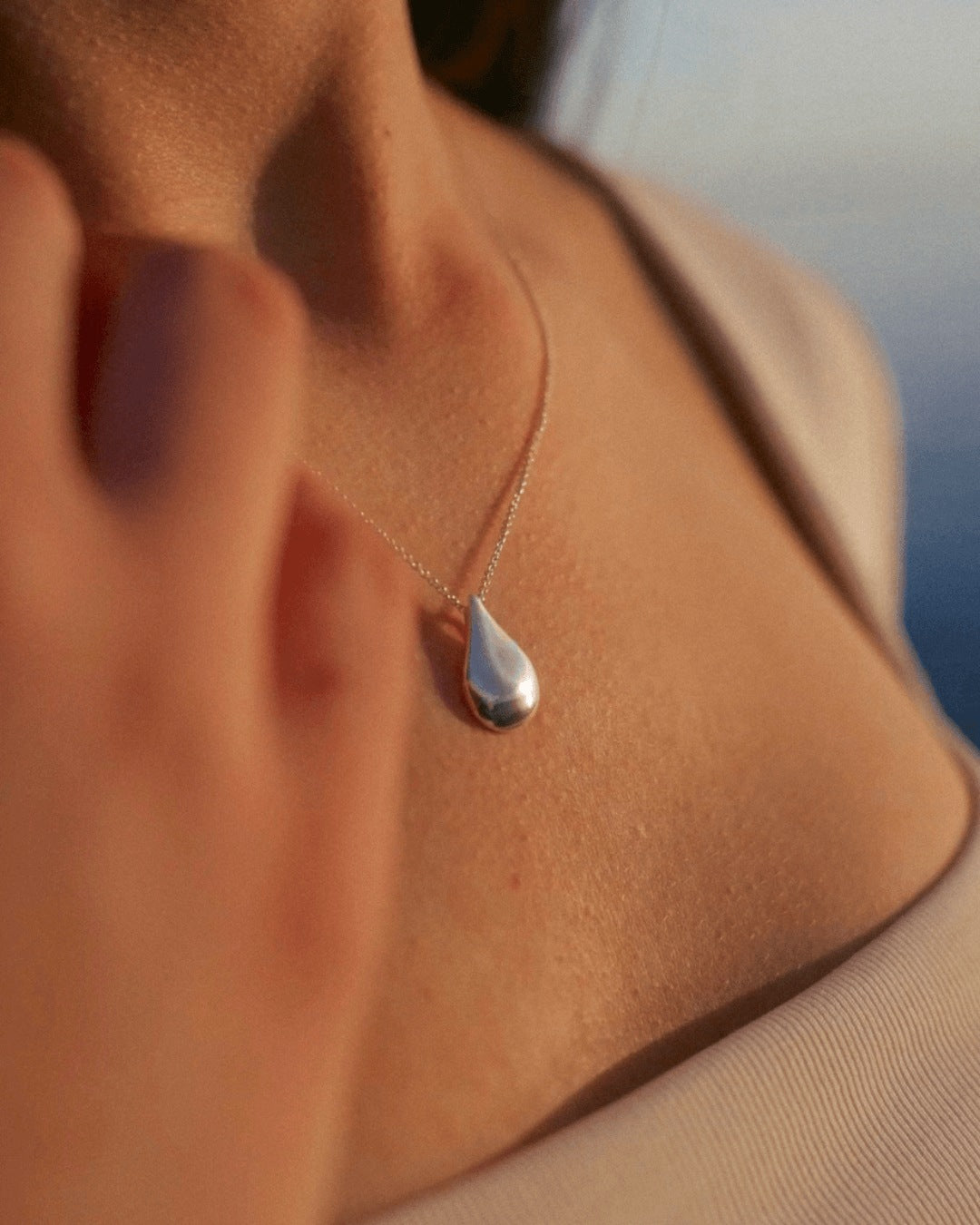 Tear Of Freya Necklace - Sterling Silver Min