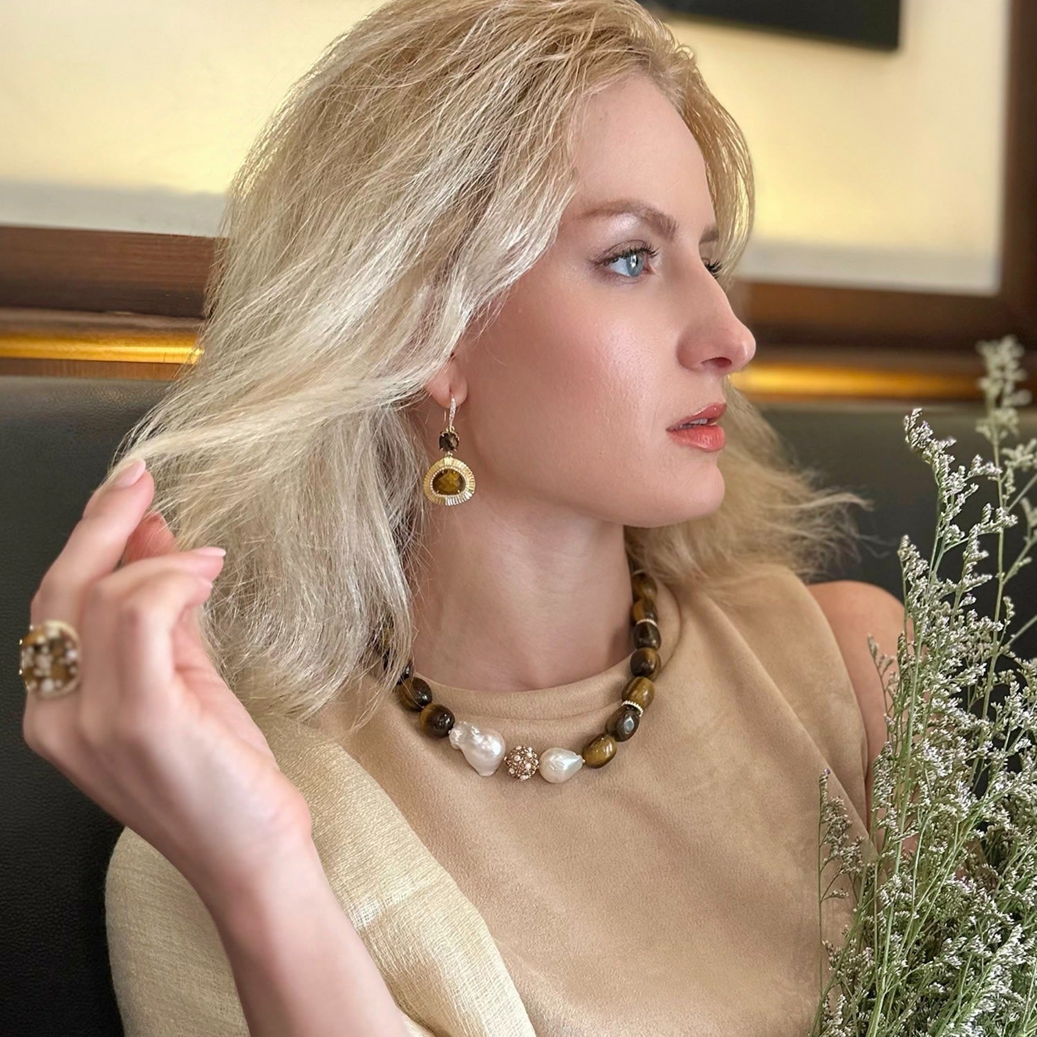 Teardrop Tiger Eye Setting Dangle Earrings