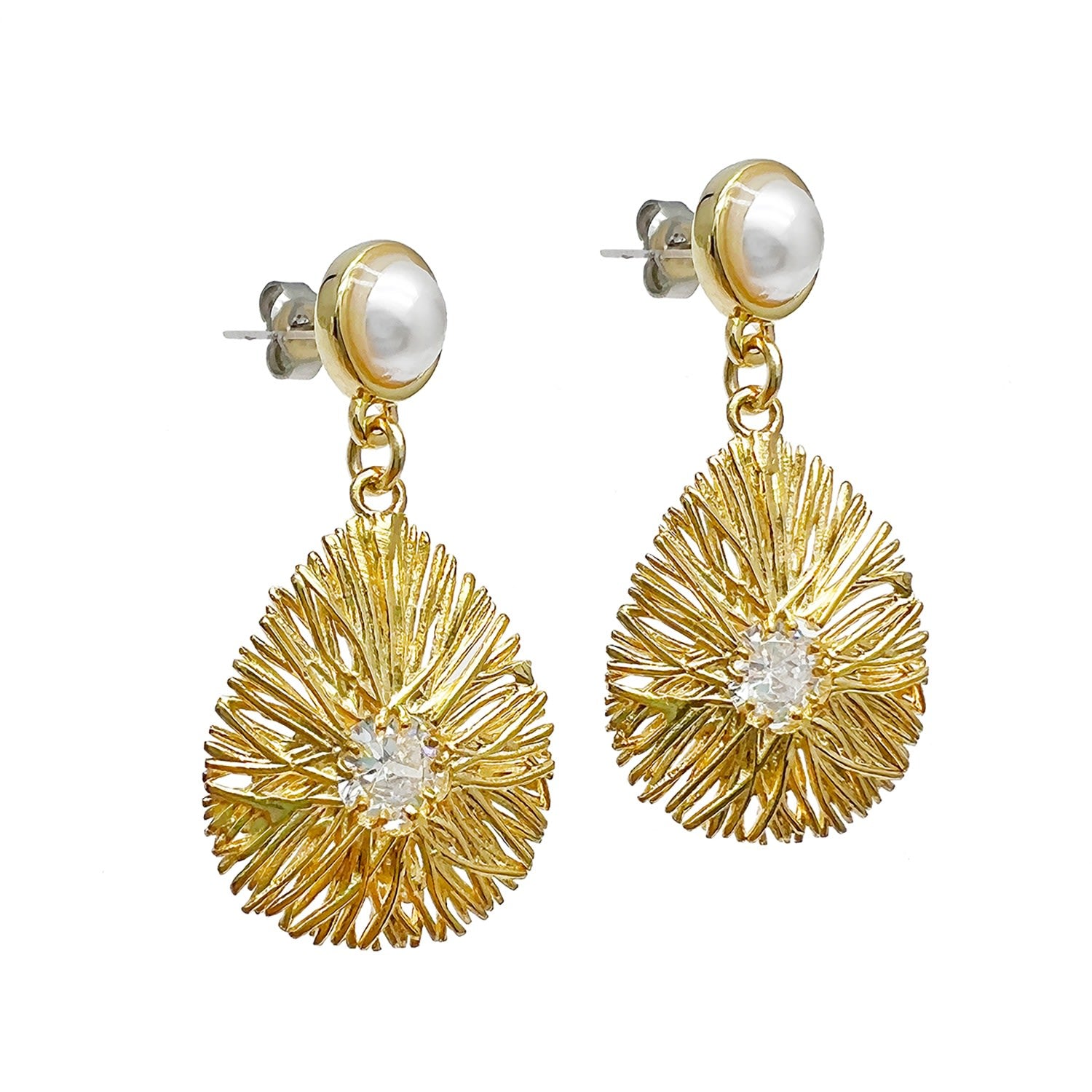 Teardrop Zircon Setin Pearl Stud Earrings