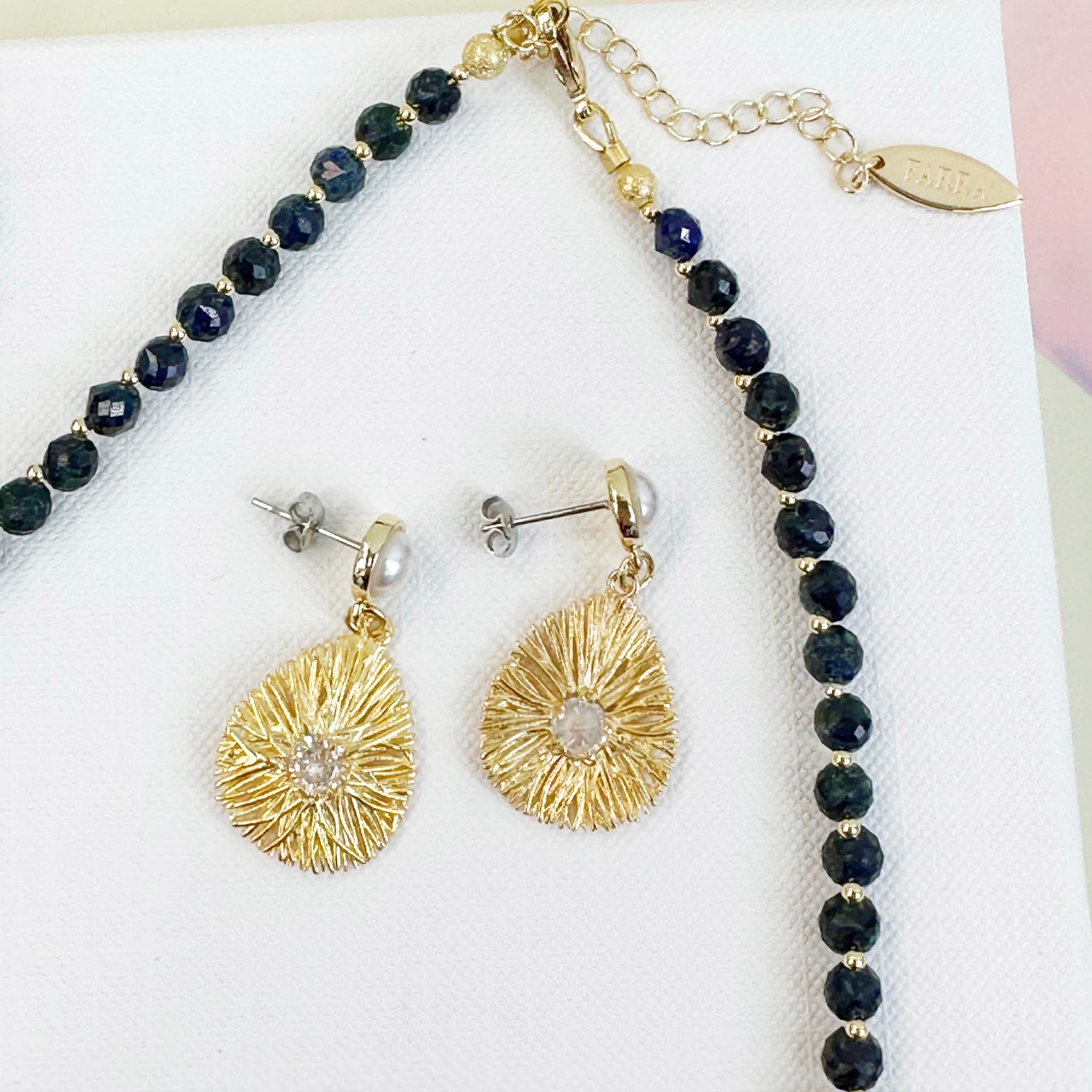 Teardrop Zircon Setin Pearl Stud Earrings