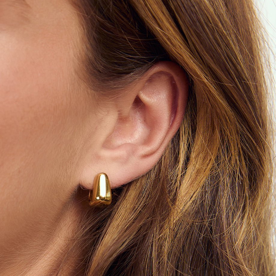 Tess Gold Hoop Earrings
