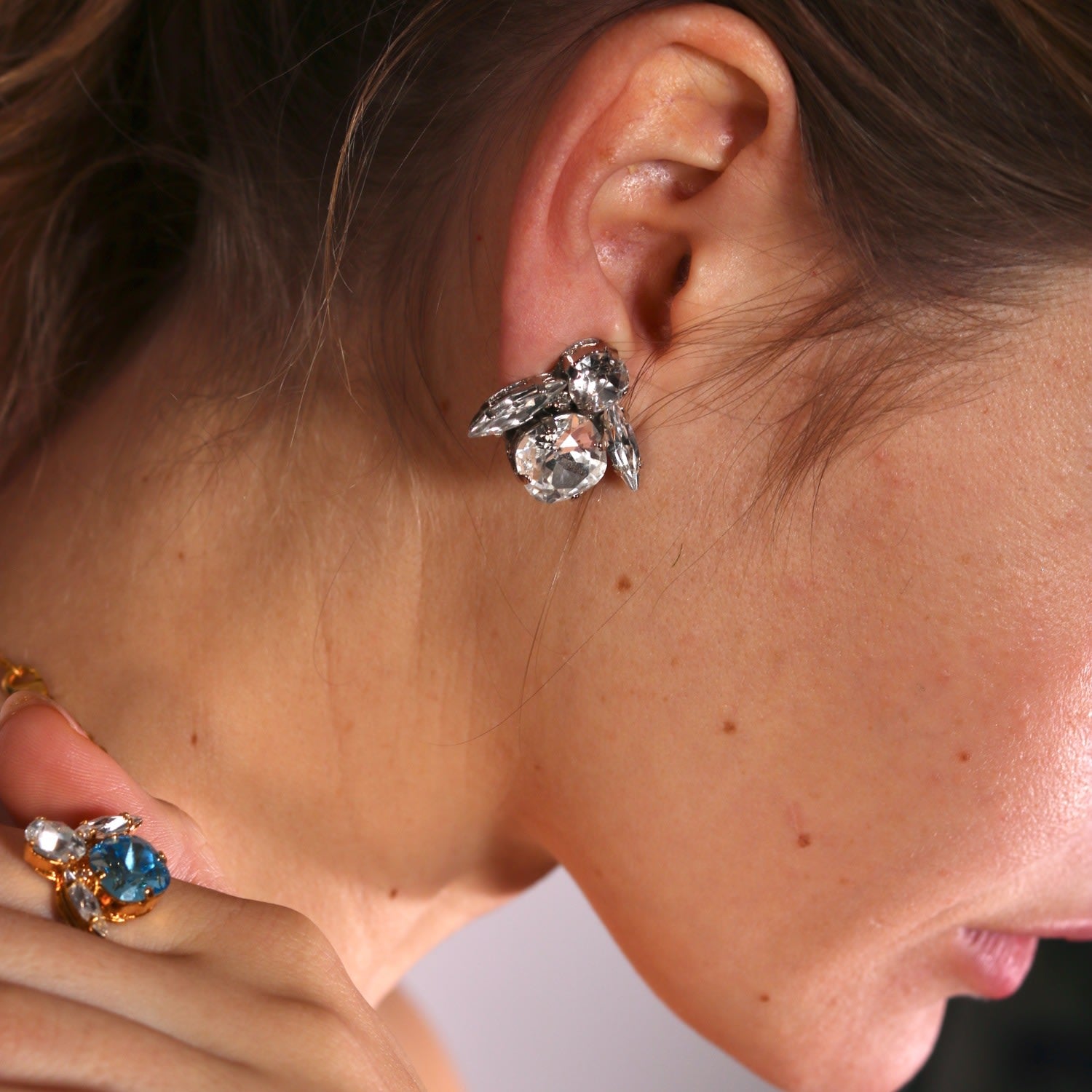 The Big Clear Bee Earrings In Platinum - Clip