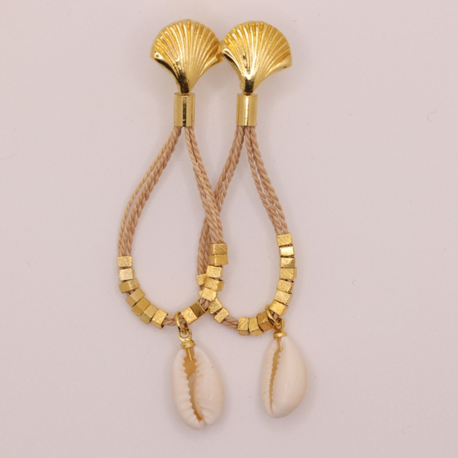 The Buzios Buriti Natural Fiber Earrings