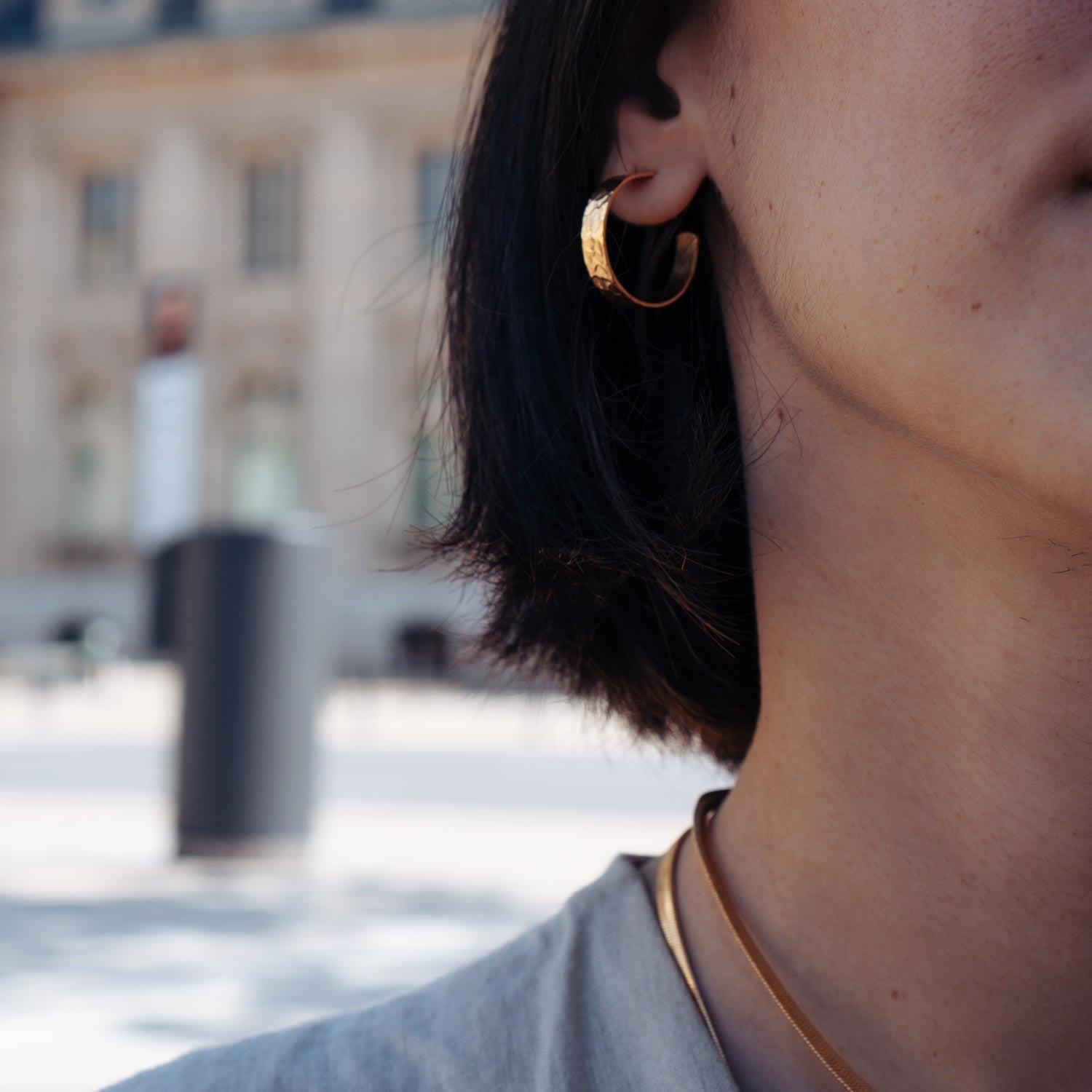 The Cirque - Hammered Hoop Earrings 24K Gold Plated