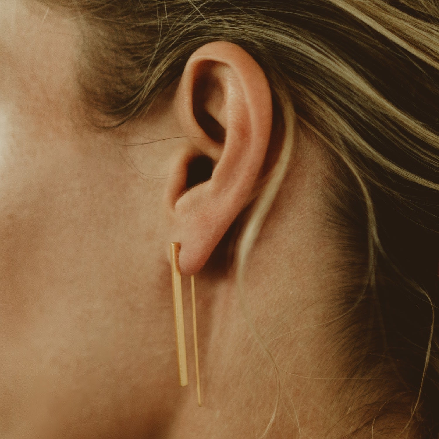 The Dignity - Dangle Earrings 24K Gold Plated
