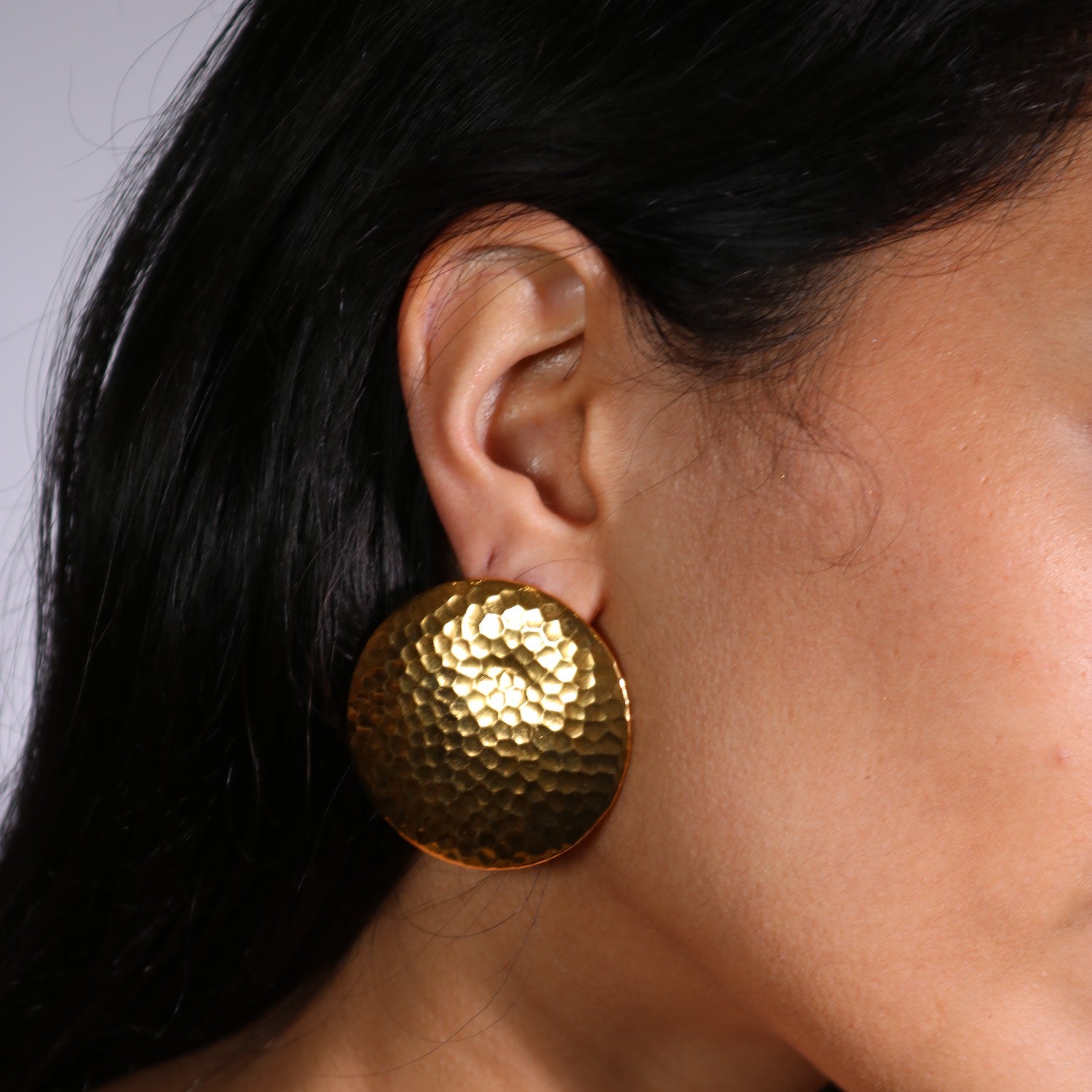 The Hammered Disk In Gold - Clip