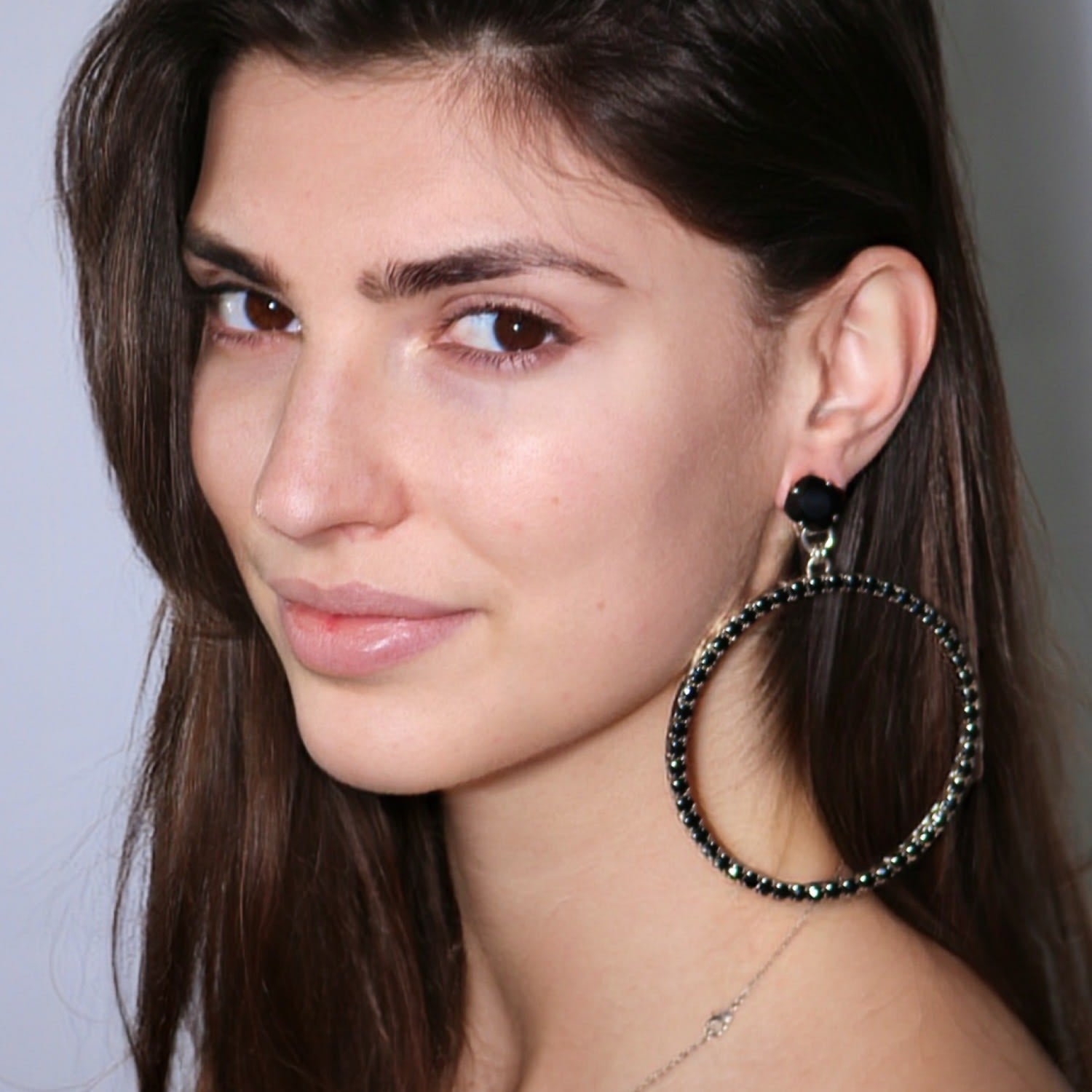 The Large Black Hoop Earrings In Platinum - Clip