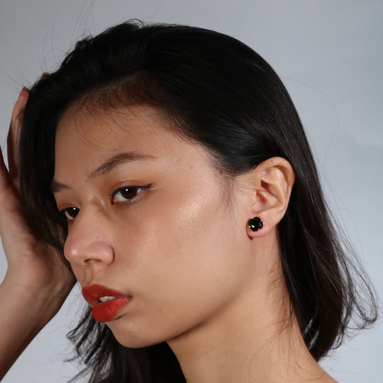 The Large Black Stud In Platinum
