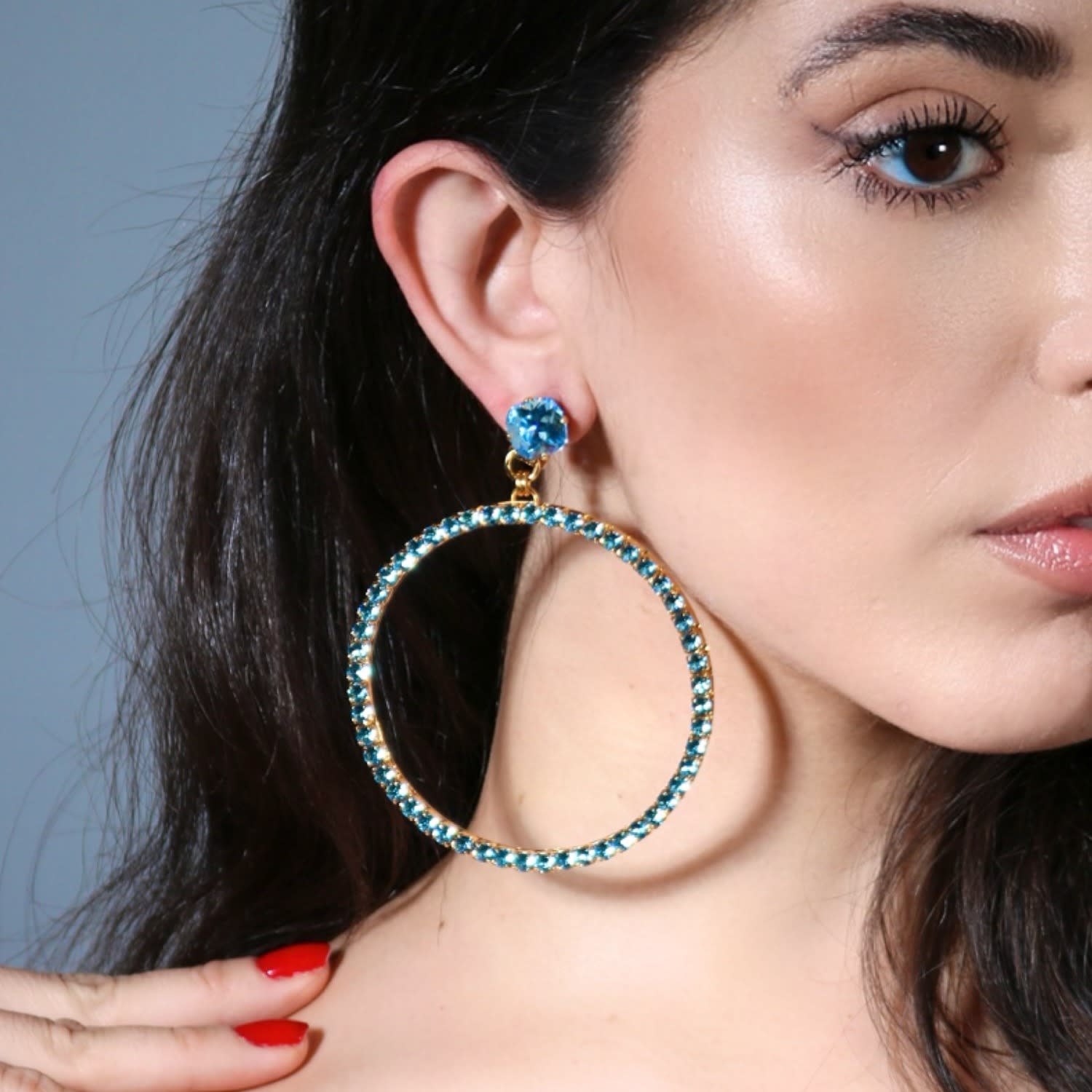 The Large Blue Hoop Earrings In Gold - Pierced