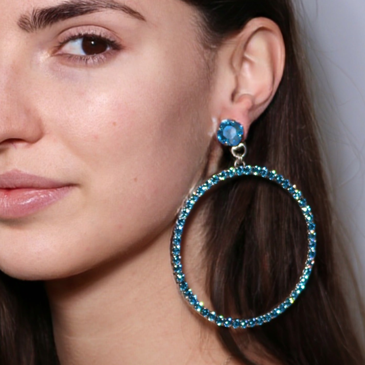 The Large Blue Hoop Earrings In Platinum - Pierced