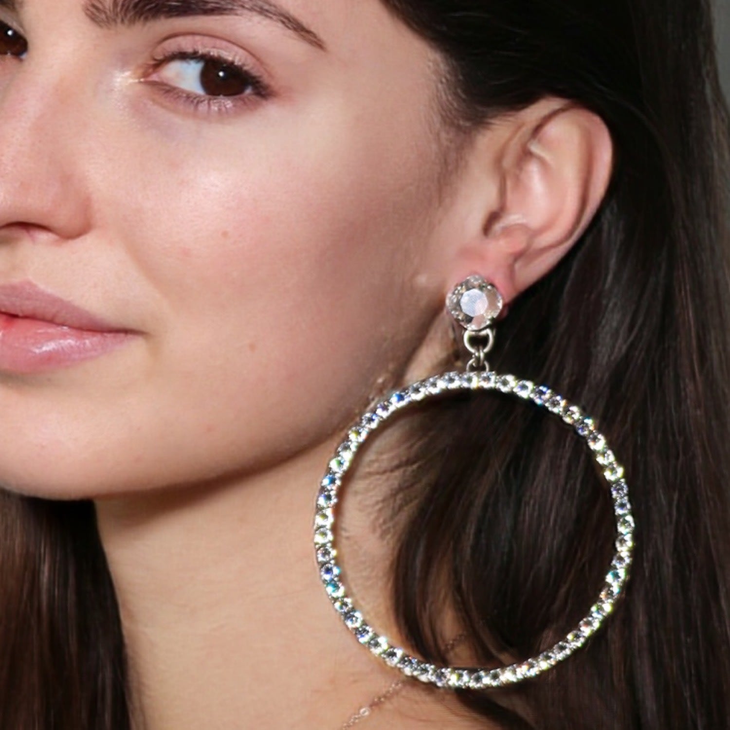 The Large Clear Hoop Earrings In Platinum - Clip