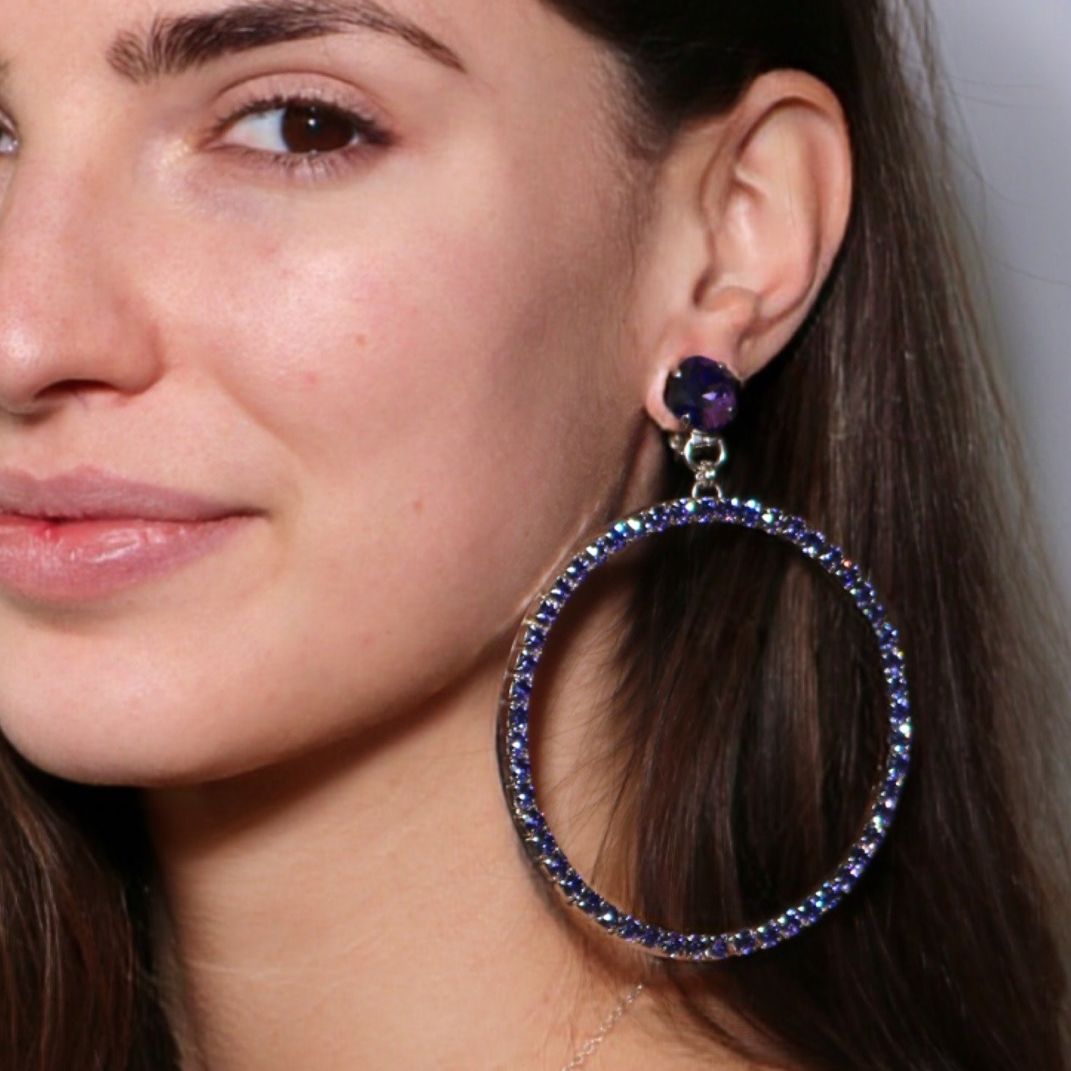 The Large Purple Hoop Earrings In Platinum - Clip