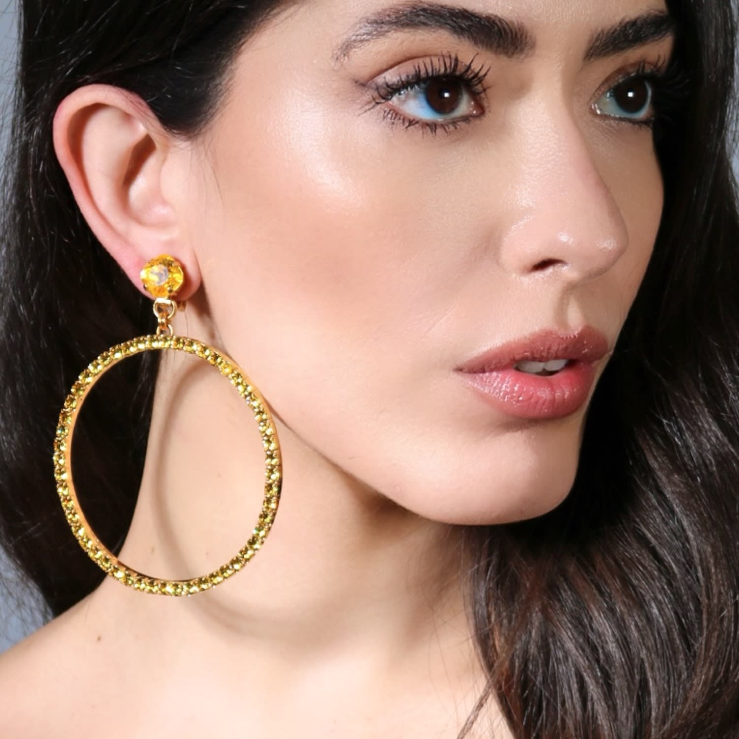 The Large Yellow Hoop Earrings In Gold - Pierced