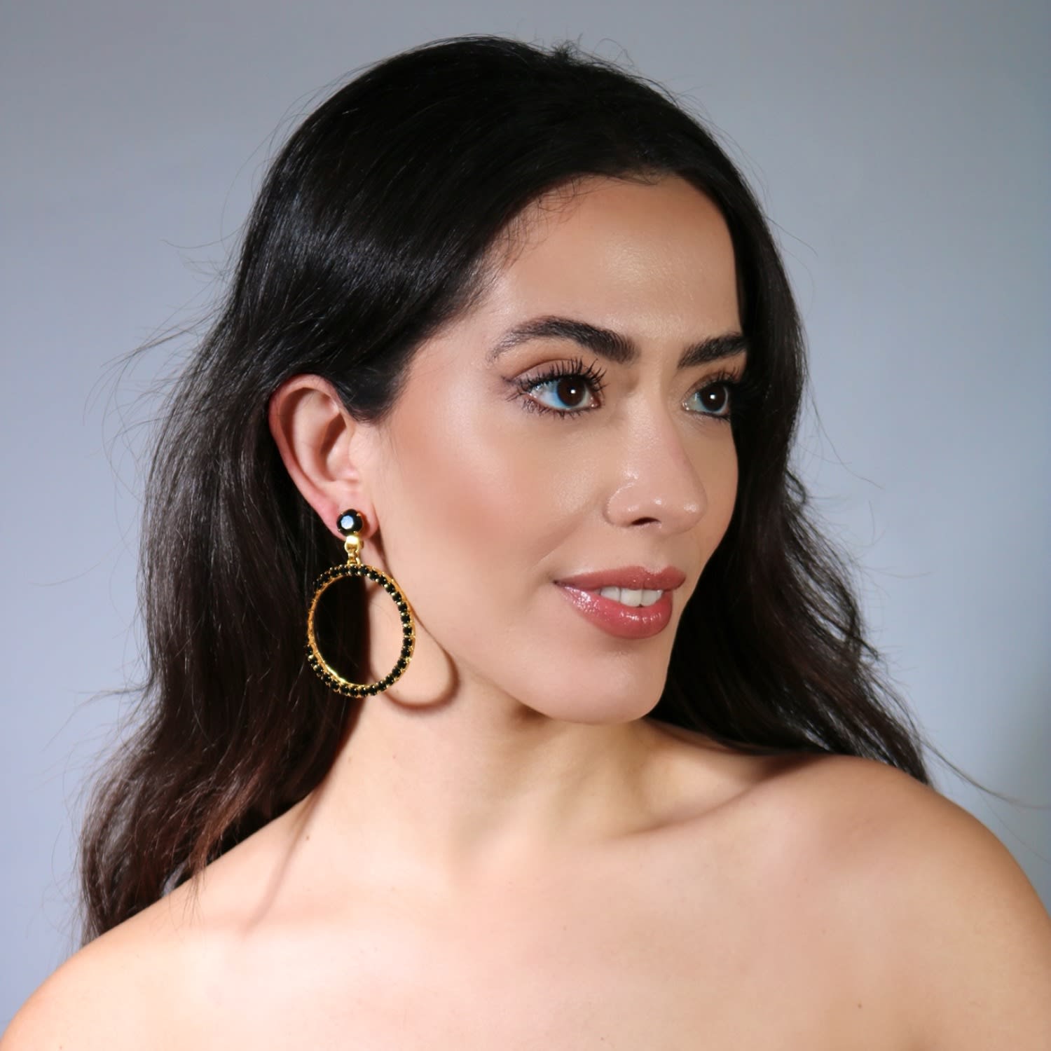 The Medium Black Hoop Earrings In Gold - Pierced