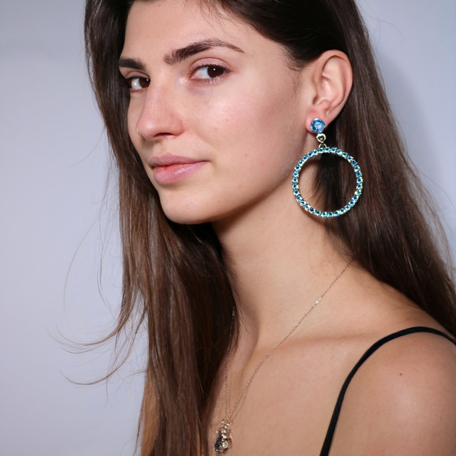 The Medium Blue Hoop Earrings In Platinum - Pierced