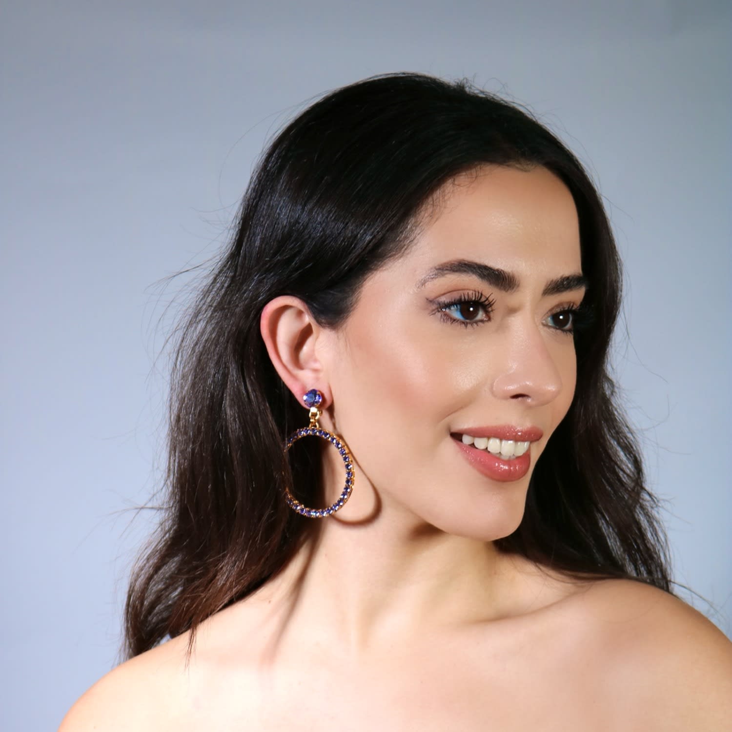 The Medium Purple Hoop Earrings In Gold - Pierced