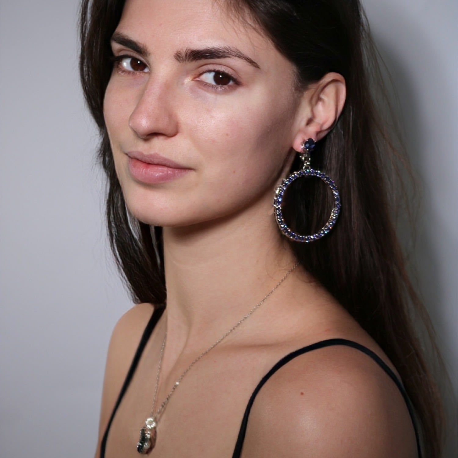 The Medium Purple Hoop Earrings In Platinum - Pierced