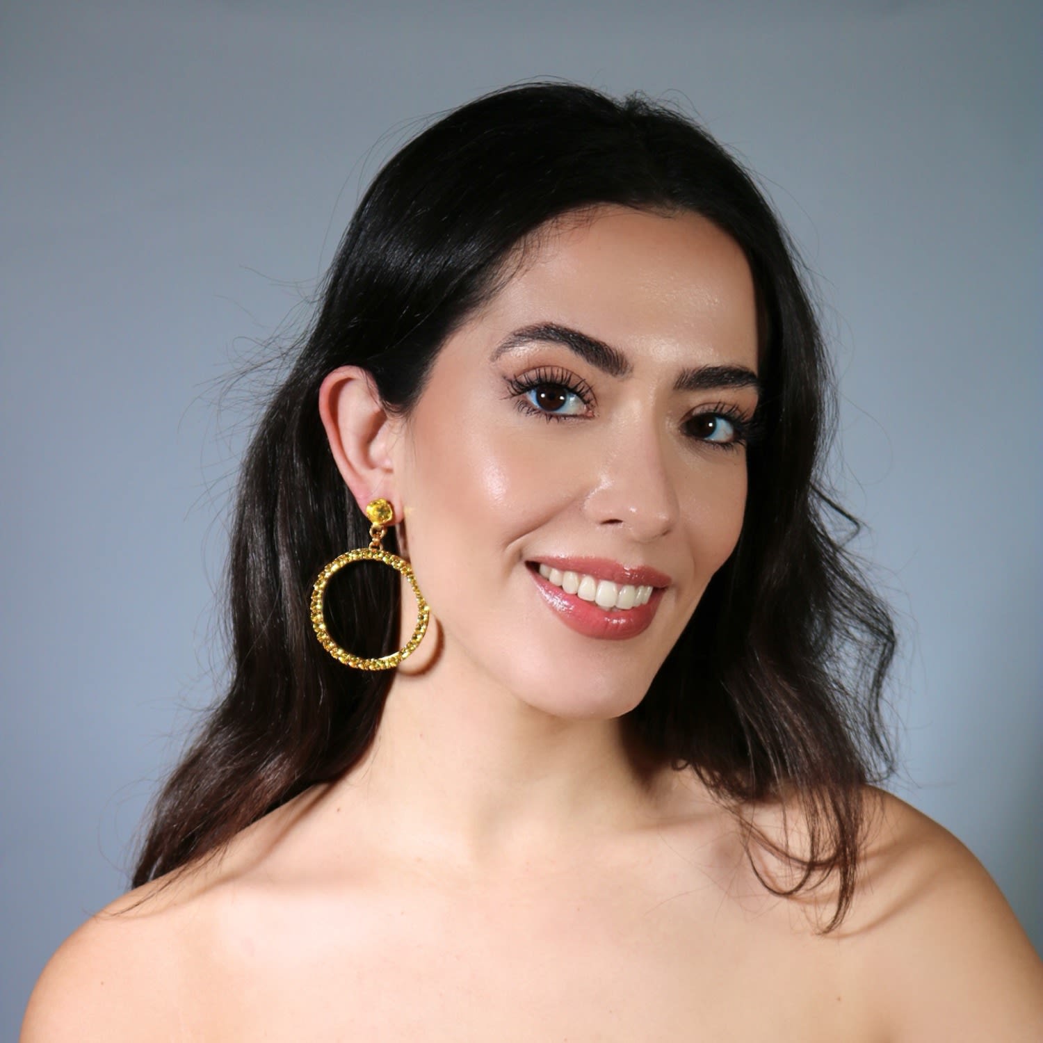 The Medium Yellow Hoop Earrings In Gold - Clip