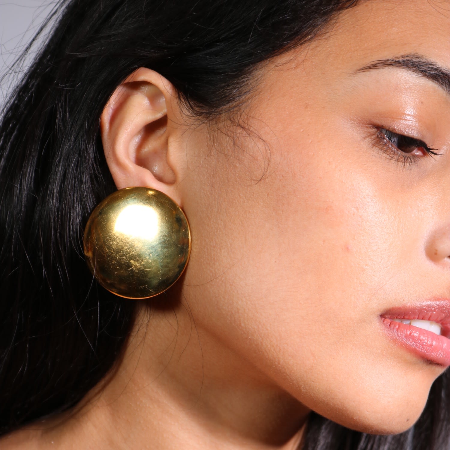 The Plain Disk In Gold - Pierced